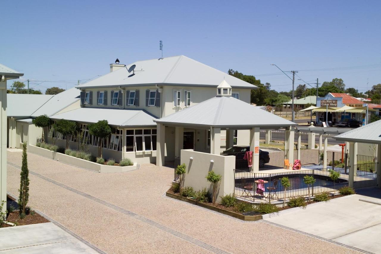 Coachman's Inn Warwick