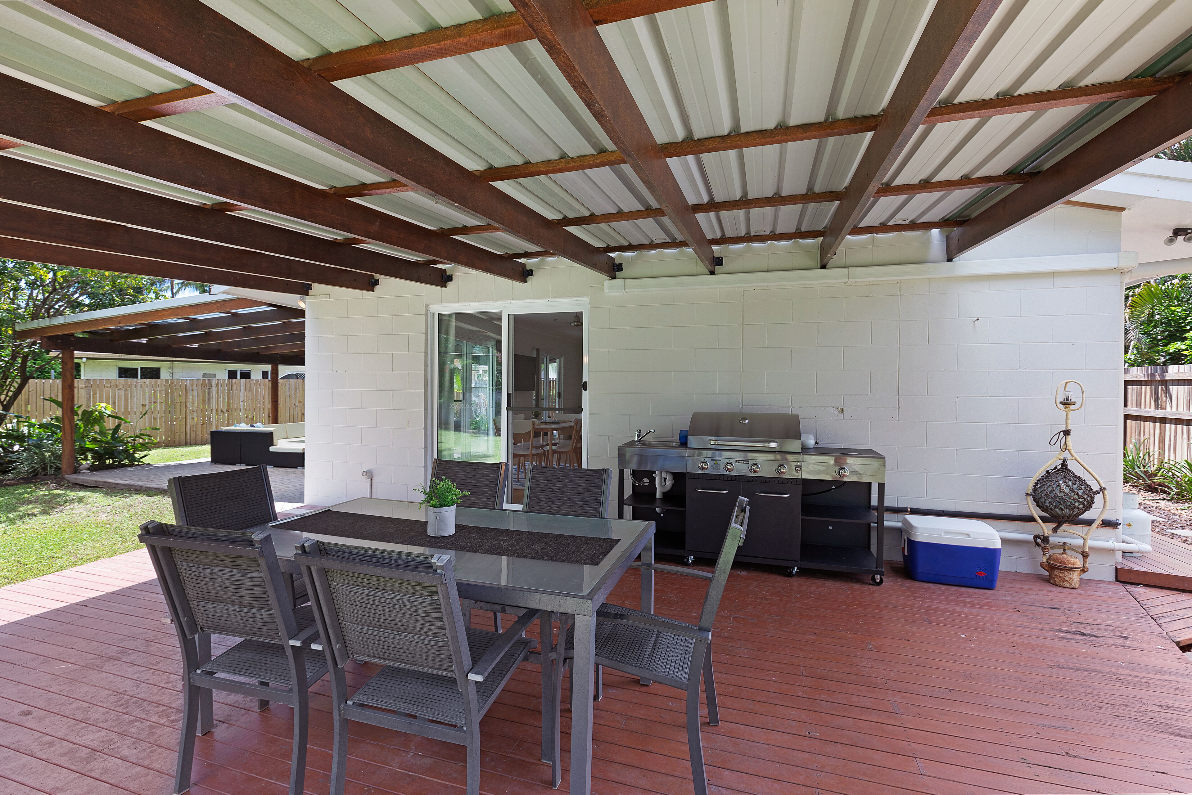 Whitsunday Palms by HamoRent