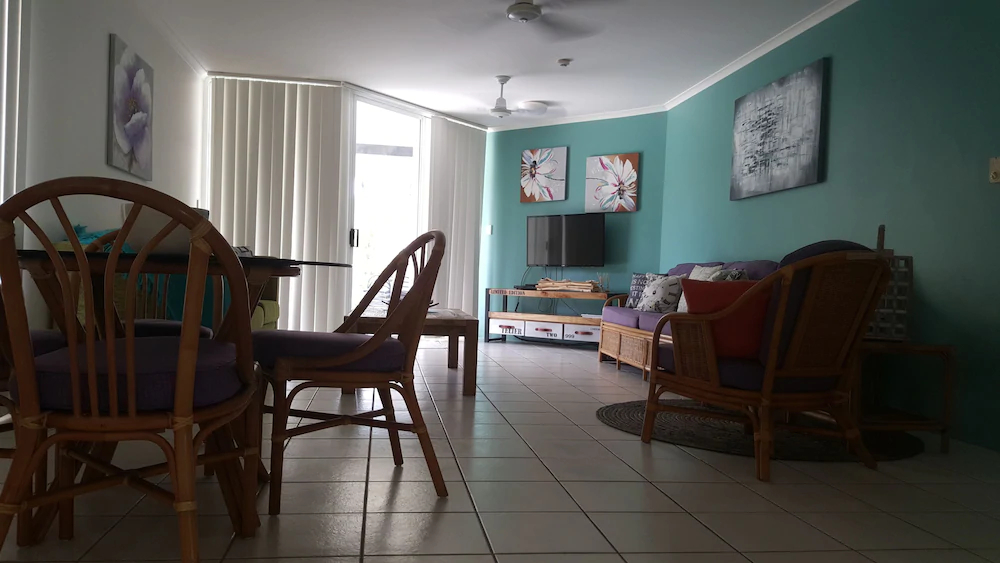 Golden Sands Beachfront Apartment Resort