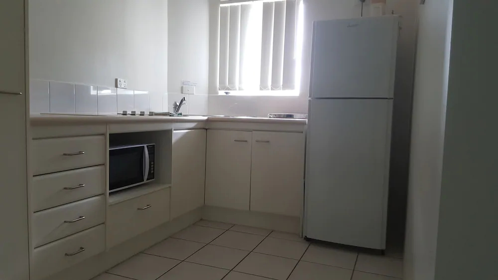 Golden Sands Beachfront Apartment Resort