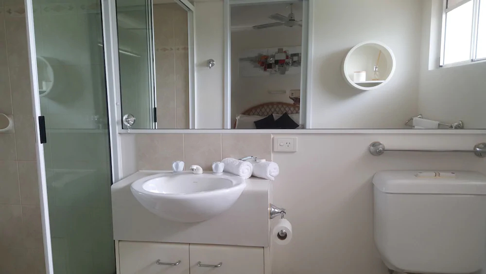 Golden Sands Beachfront Apartment Resort