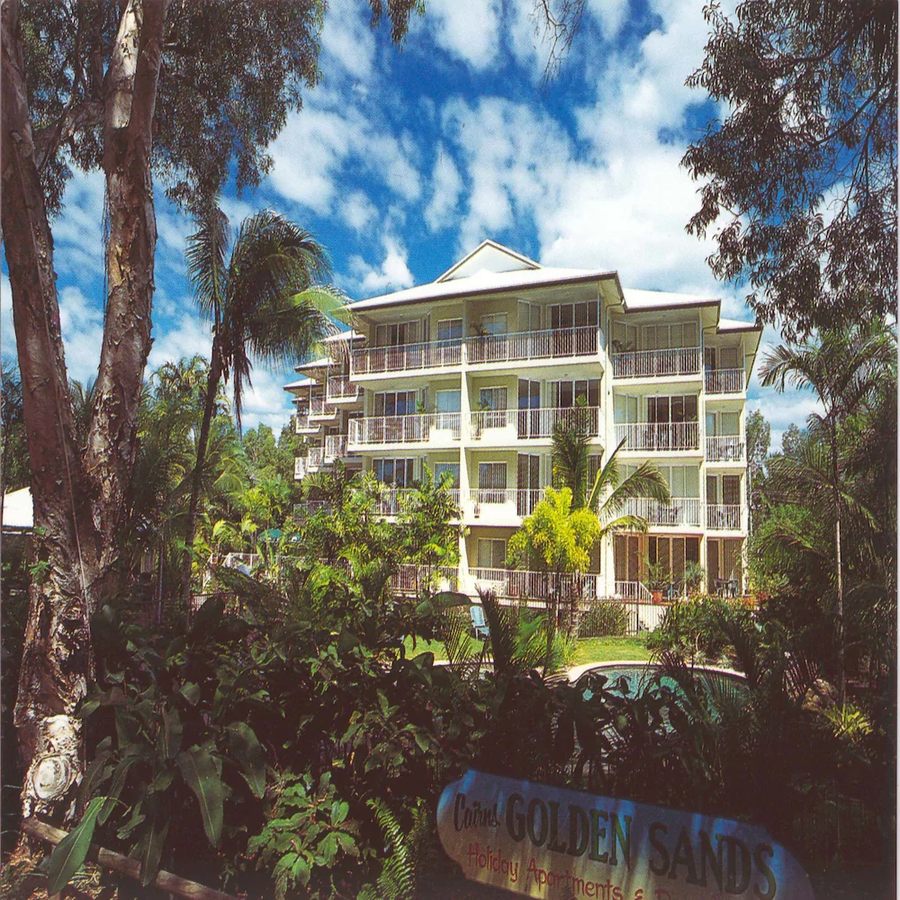 Golden Sands Beachfront Apartment Resort