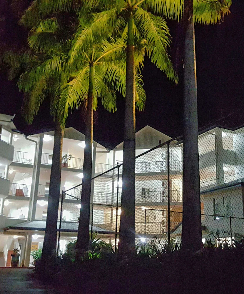 Golden Sands Beachfront Apartment Resort