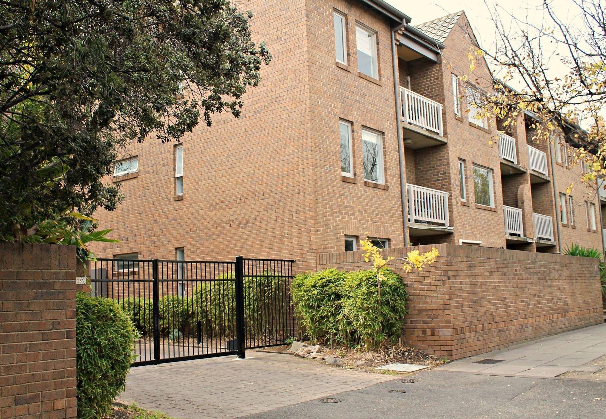Adelaide Dress Circle Apartments Archer Street