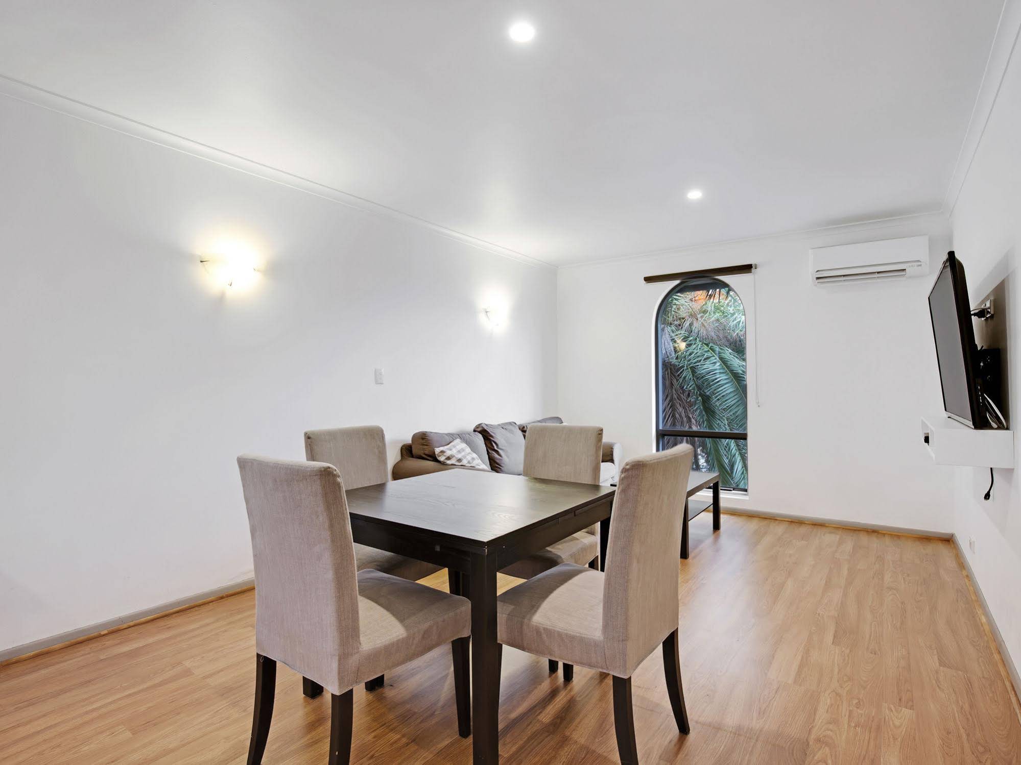 Adelaide Holiday Homes