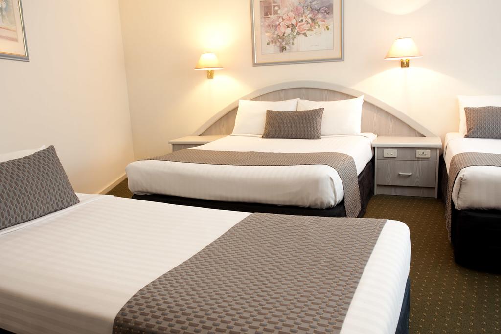 Adelaide Royal Coach Motor Inn