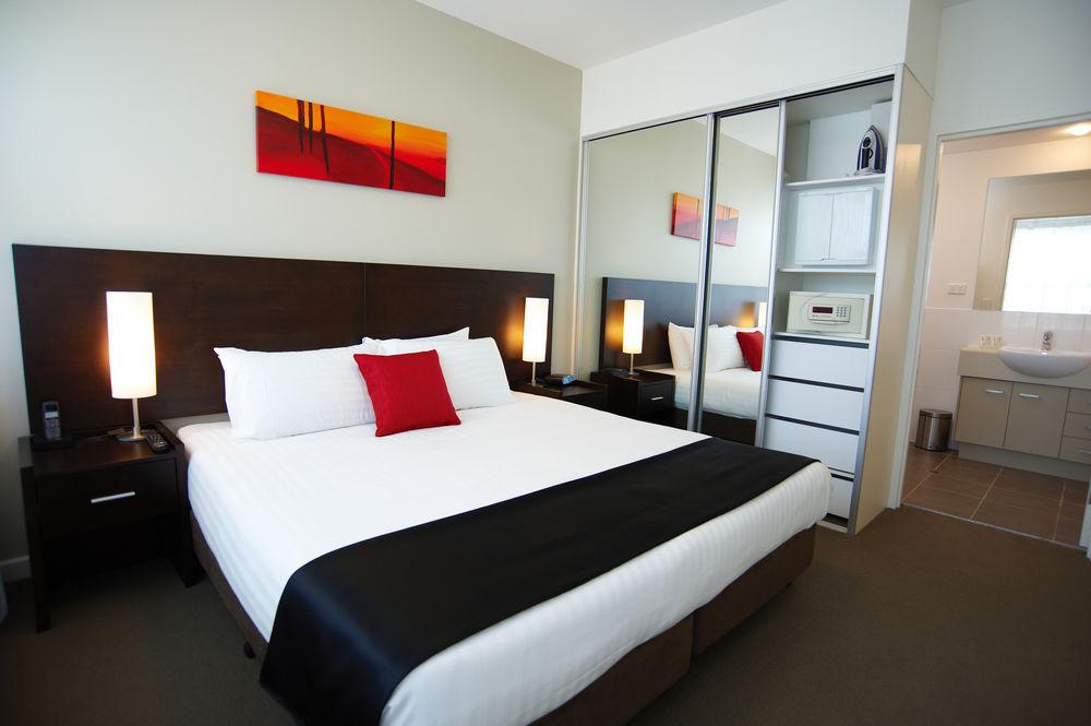 Quest Mawson Lakes