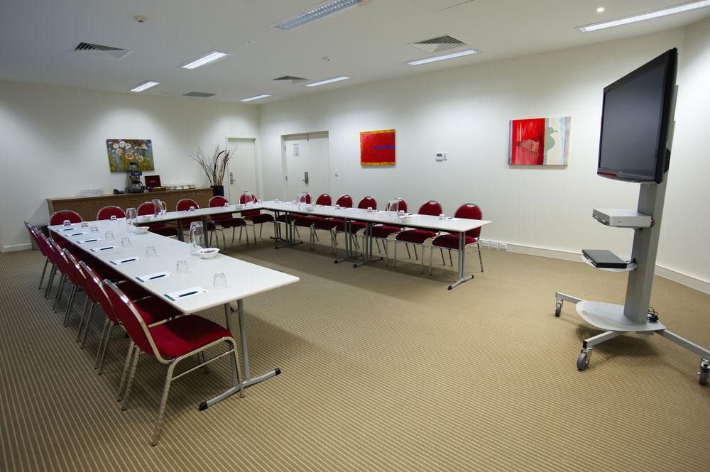 Quest Mawson Lakes