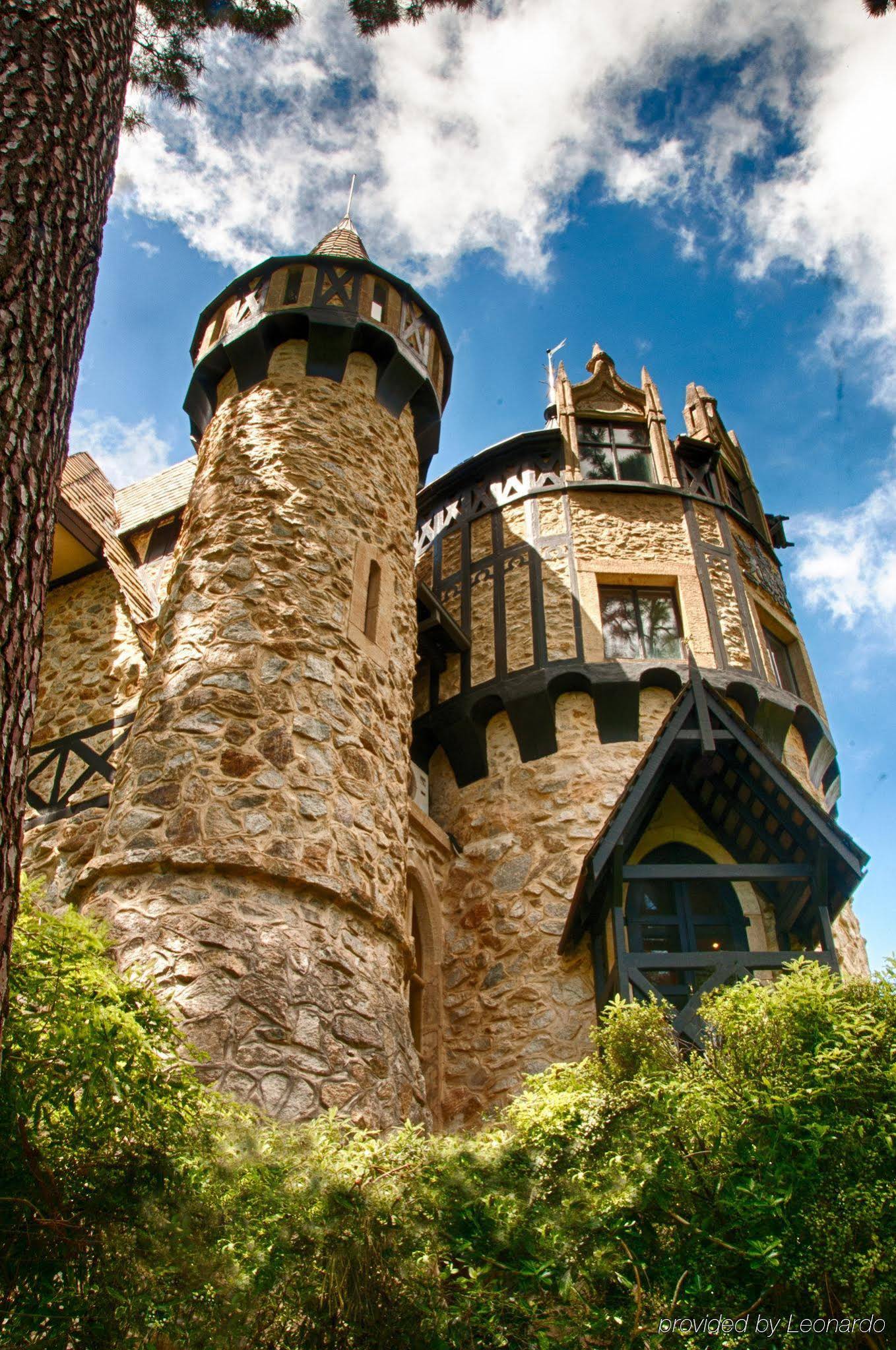 Thorngrove Manor
