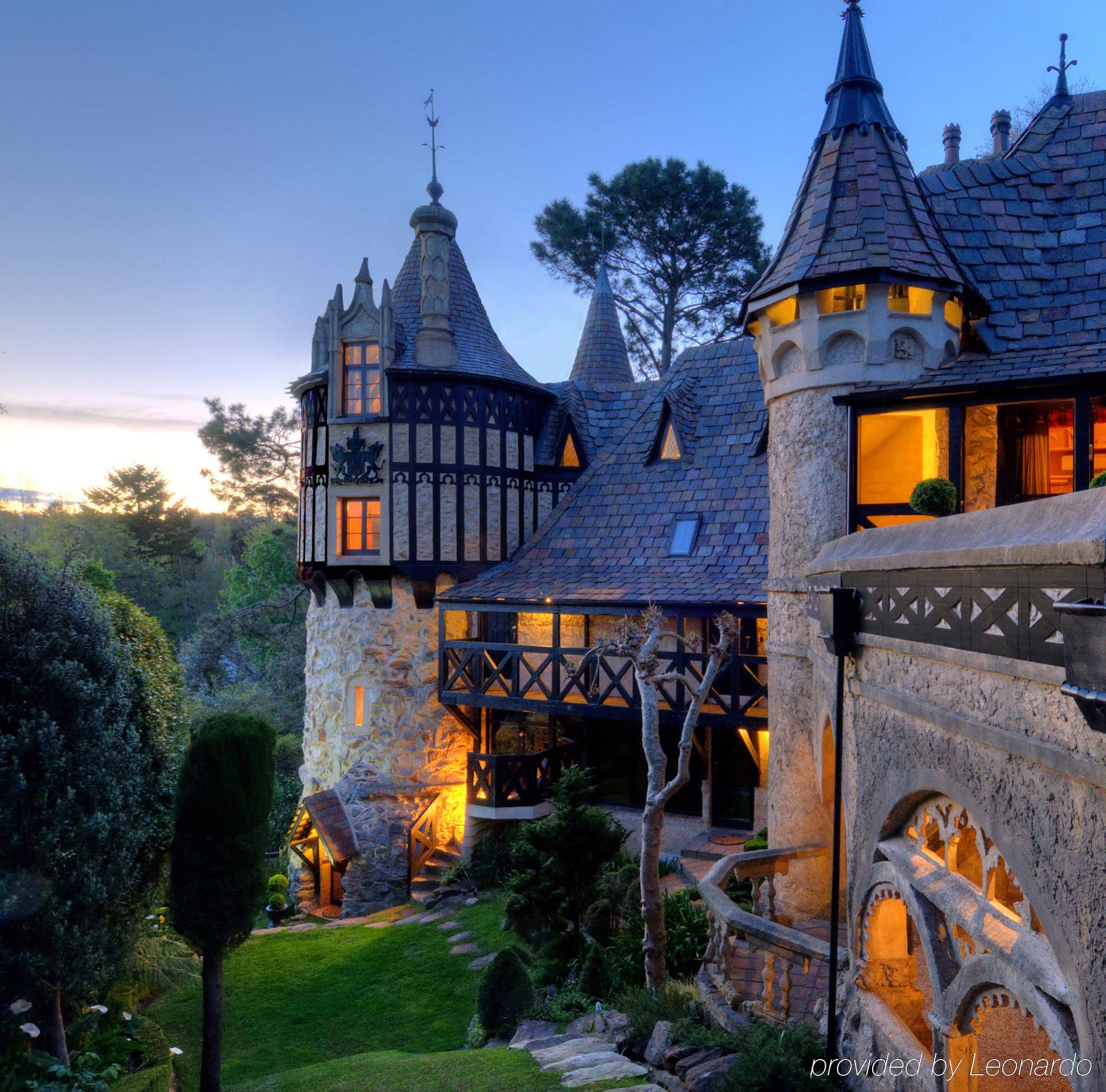 Thorngrove Manor