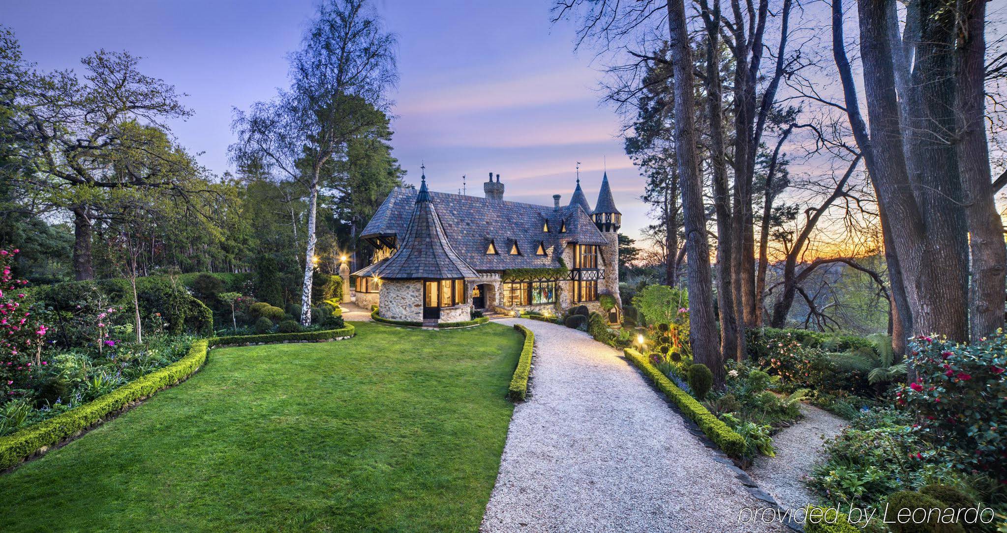 Thorngrove Manor