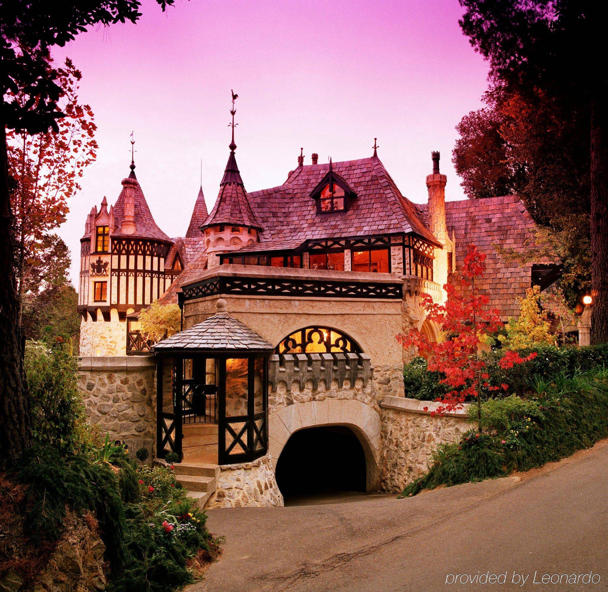 Thorngrove Manor