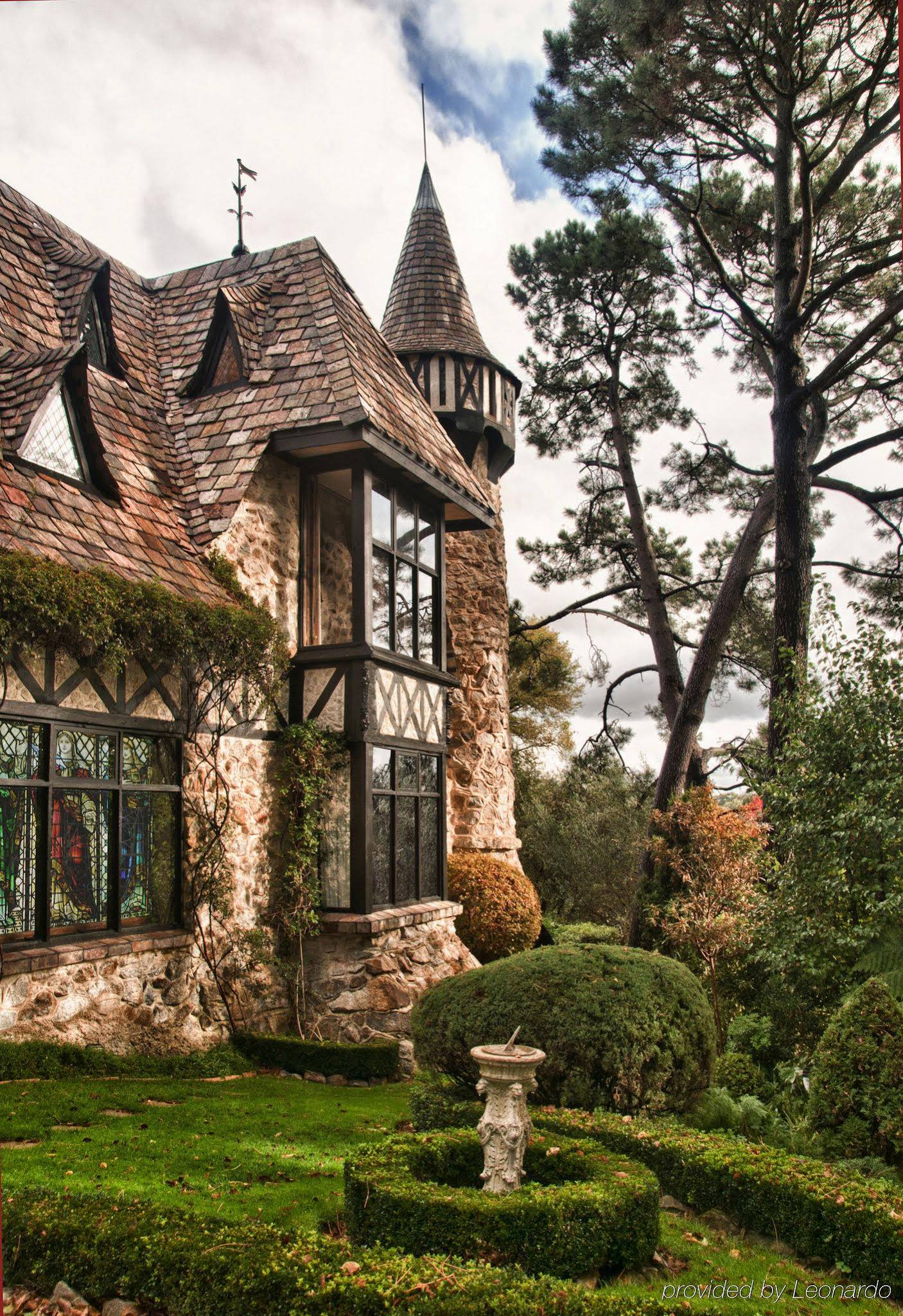 Thorngrove Manor