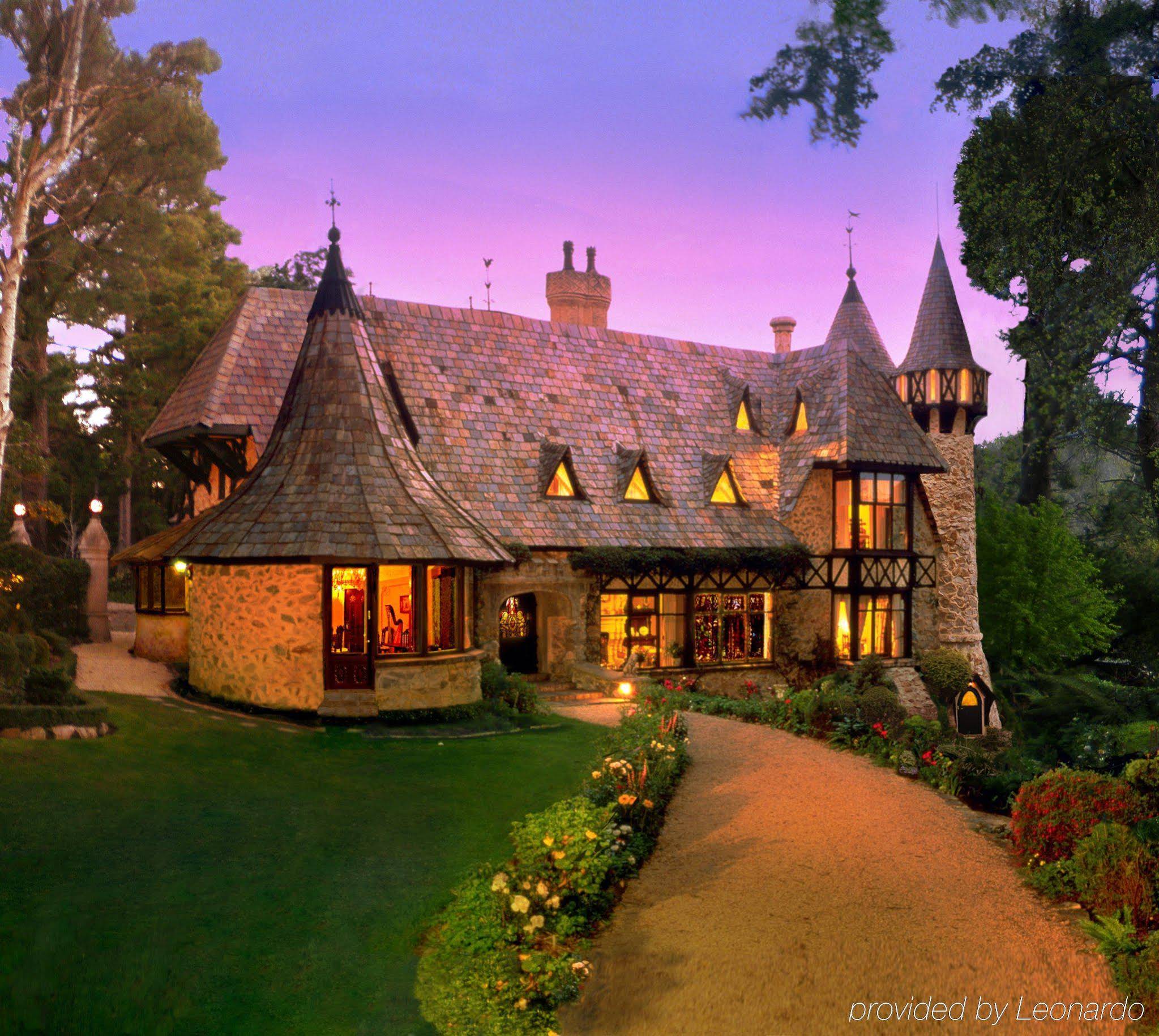 Thorngrove Manor