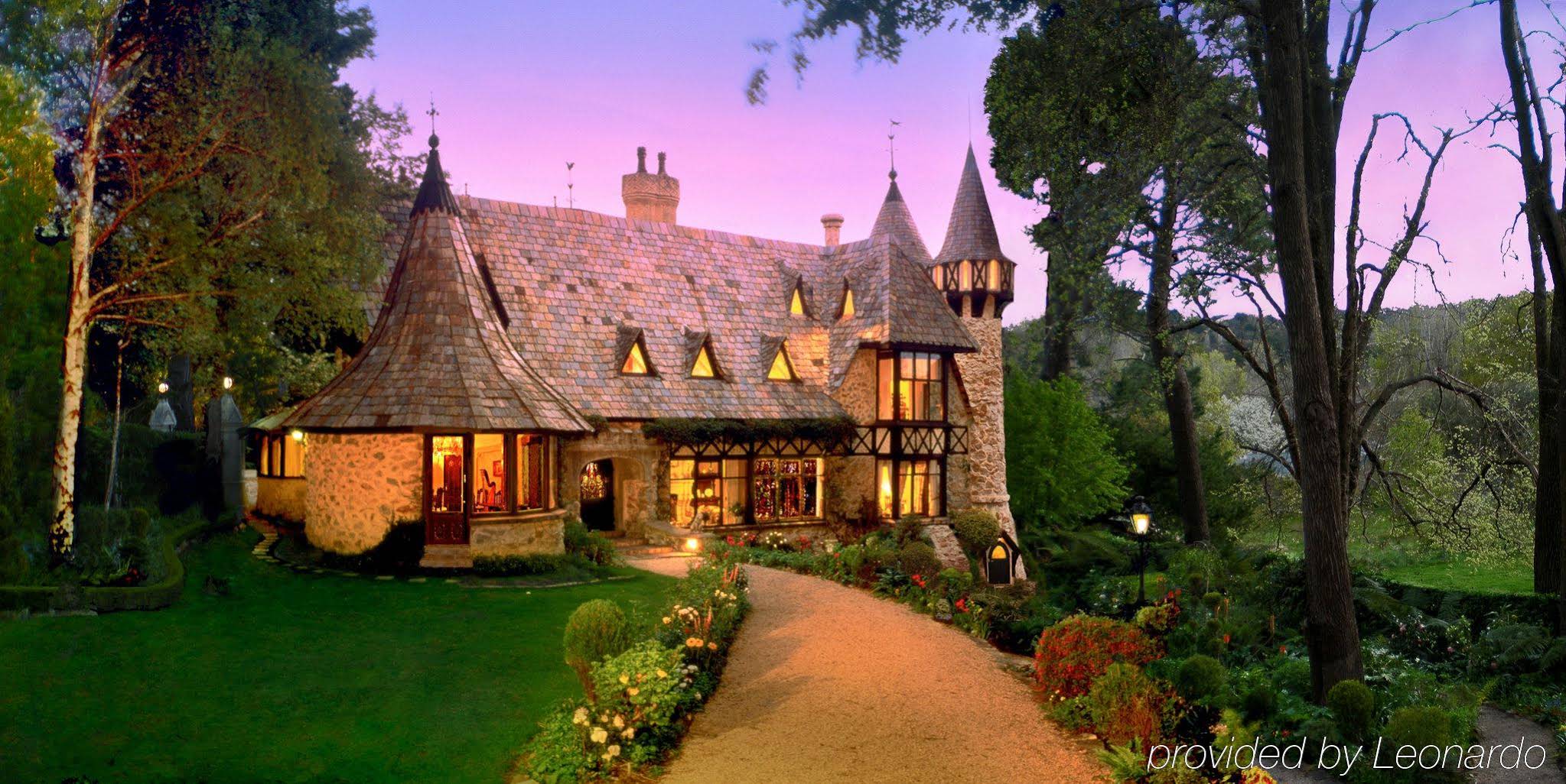 Thorngrove Manor