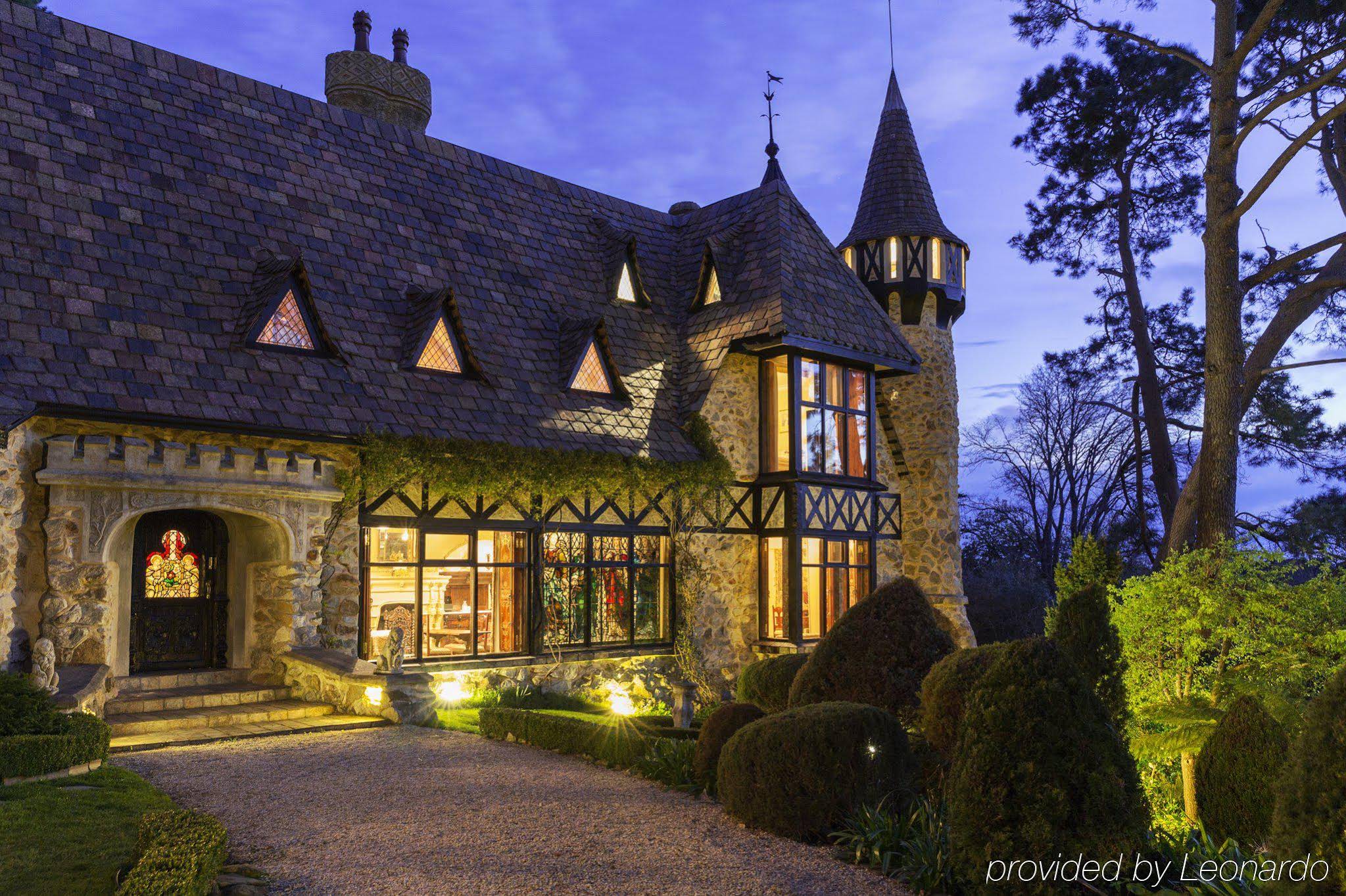Thorngrove Manor