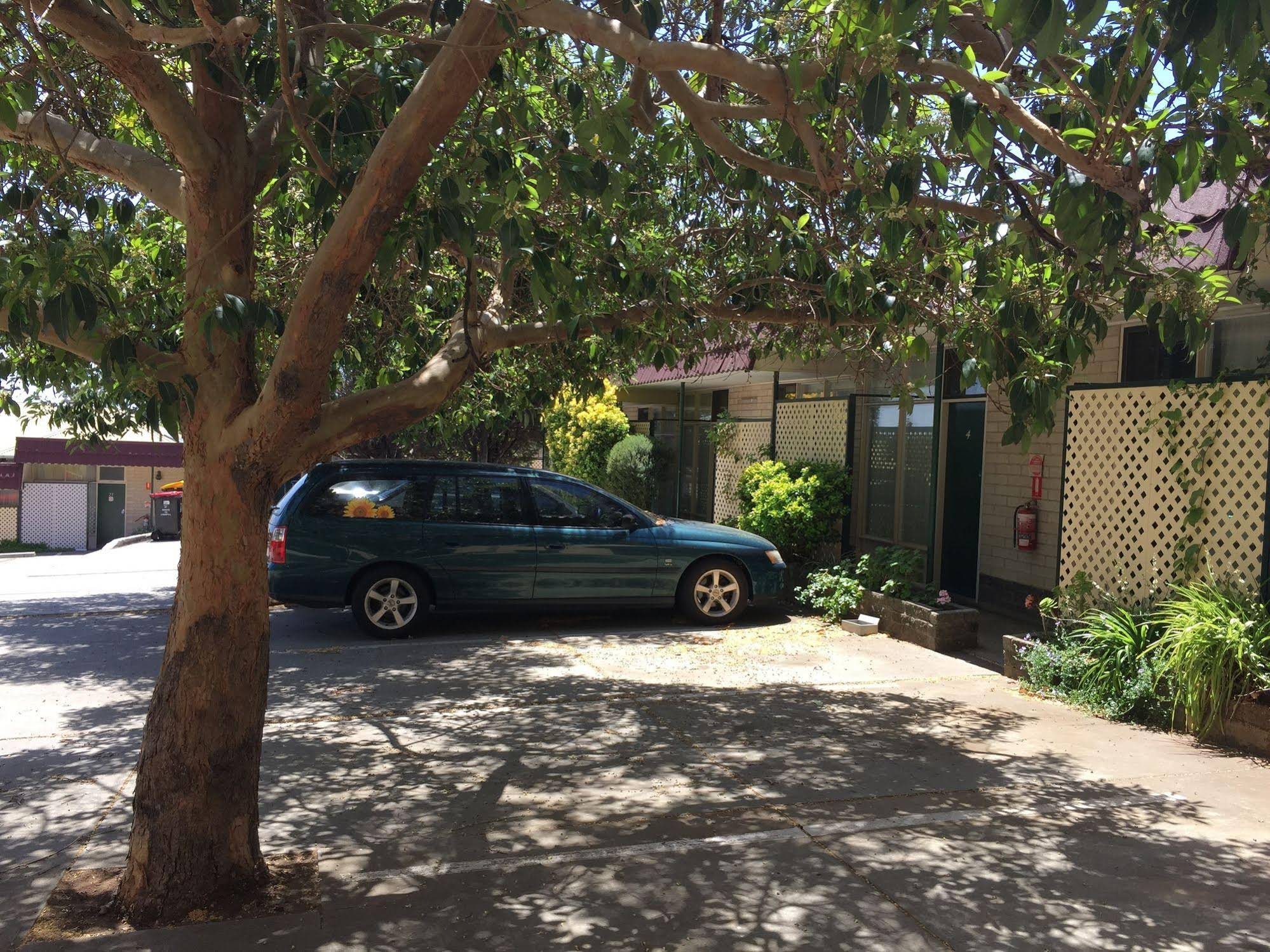 Tollgate Motel