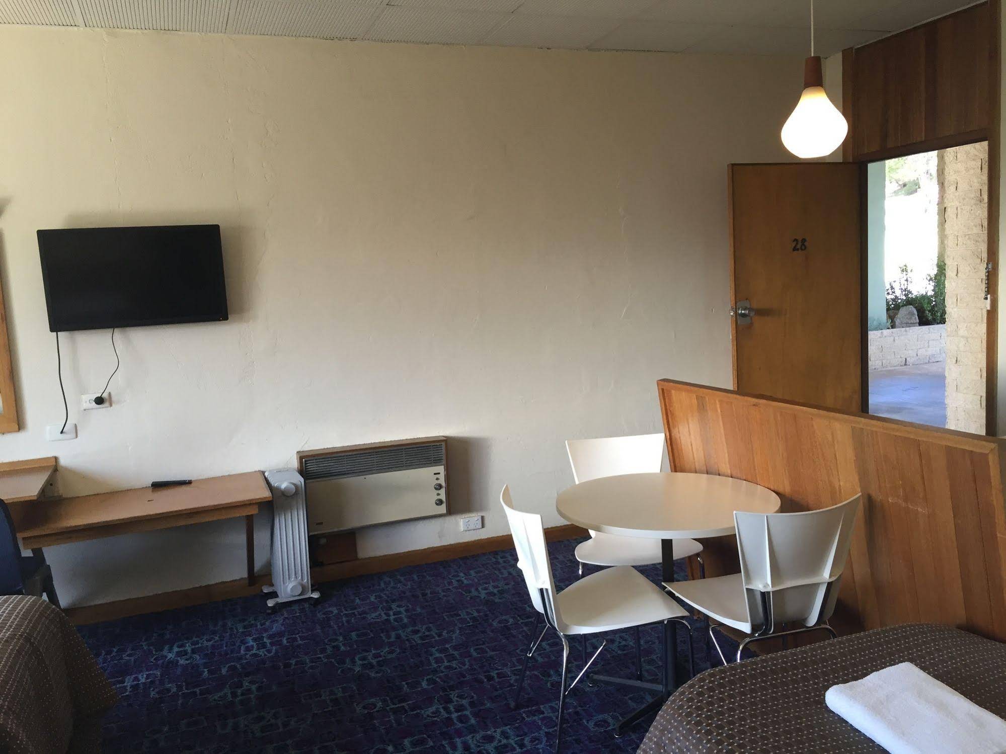 Tollgate Motel