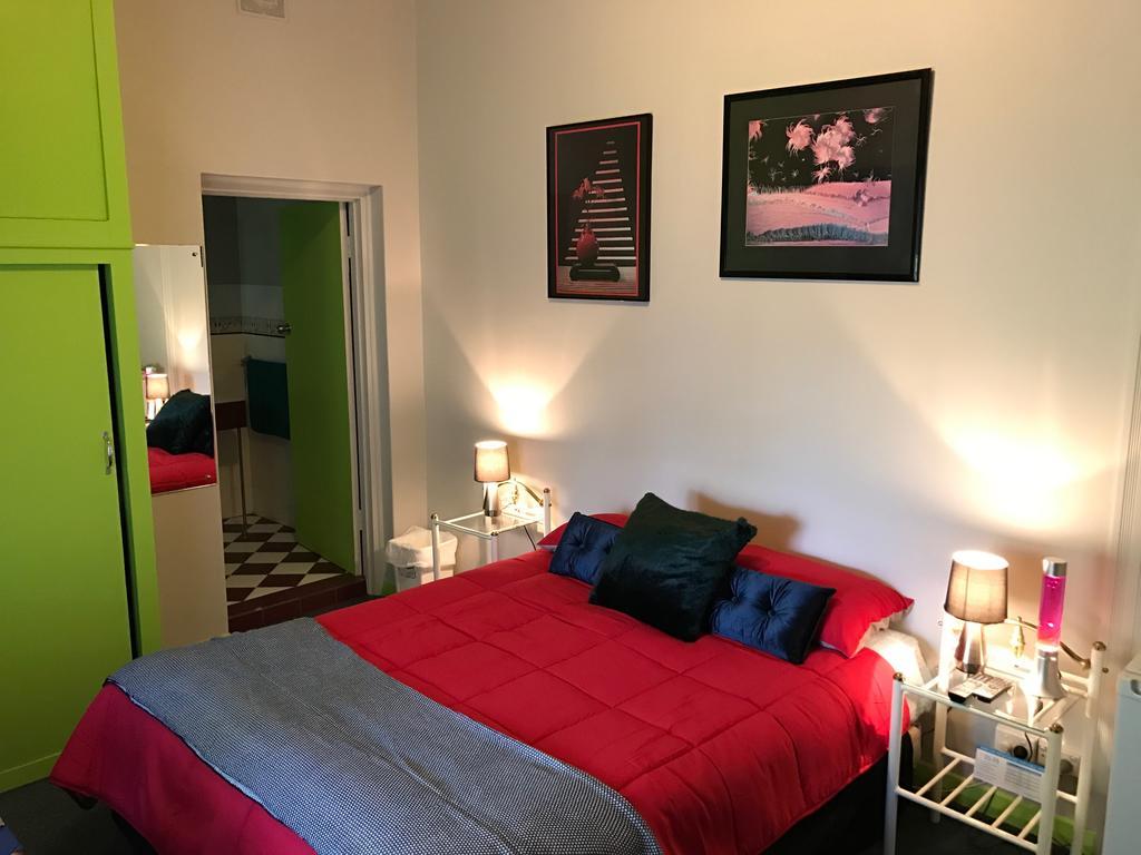 Hello Adelaide Motel & Apartments