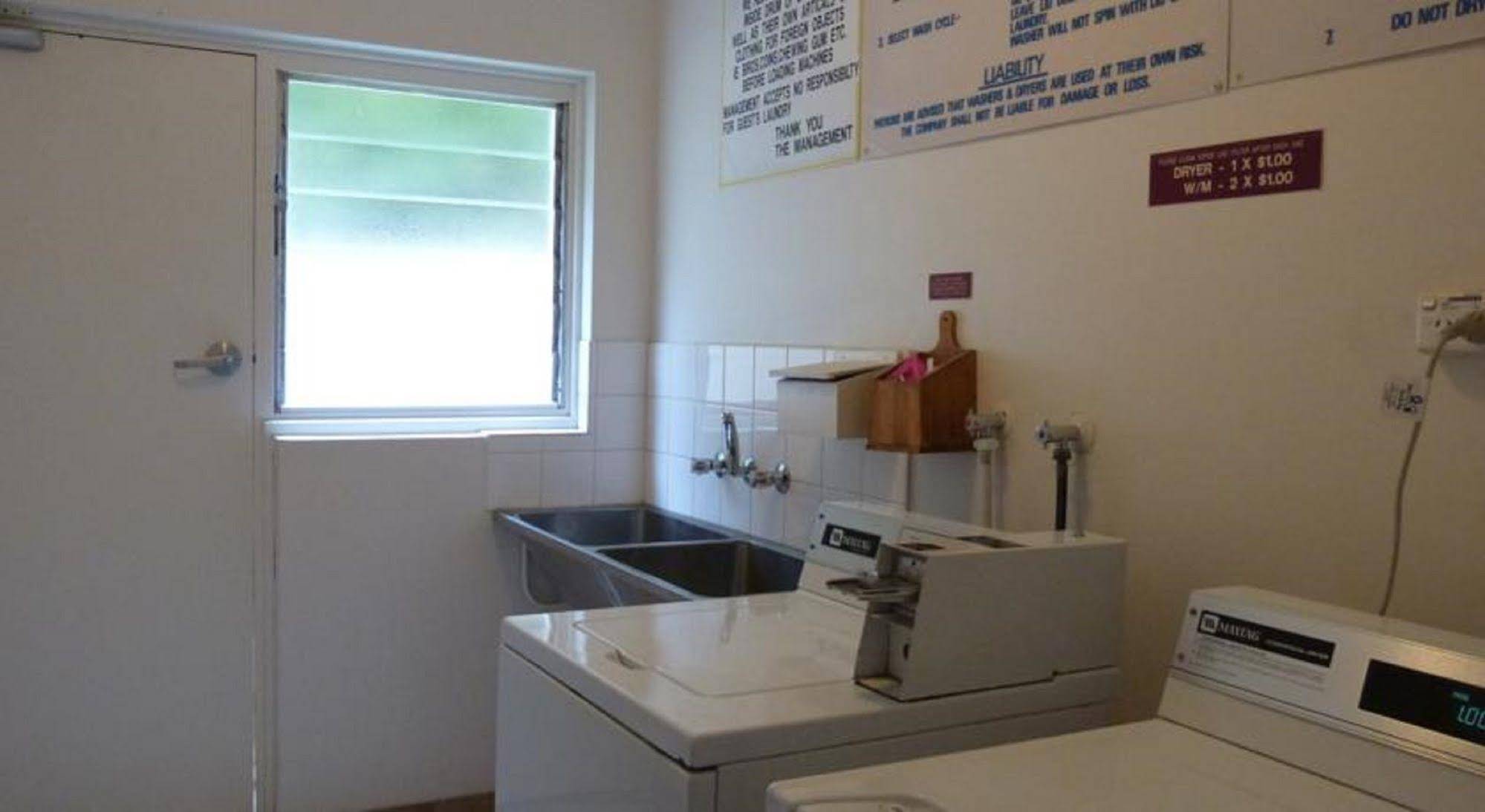 Glenelg Holiday Apartments - Corfu