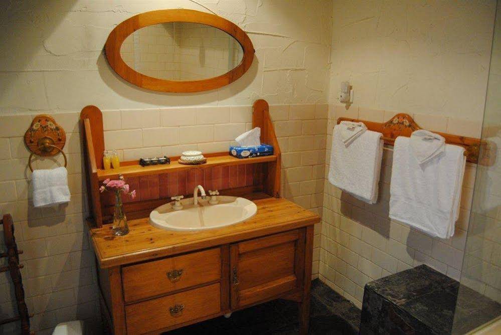 Clarendon Chalets