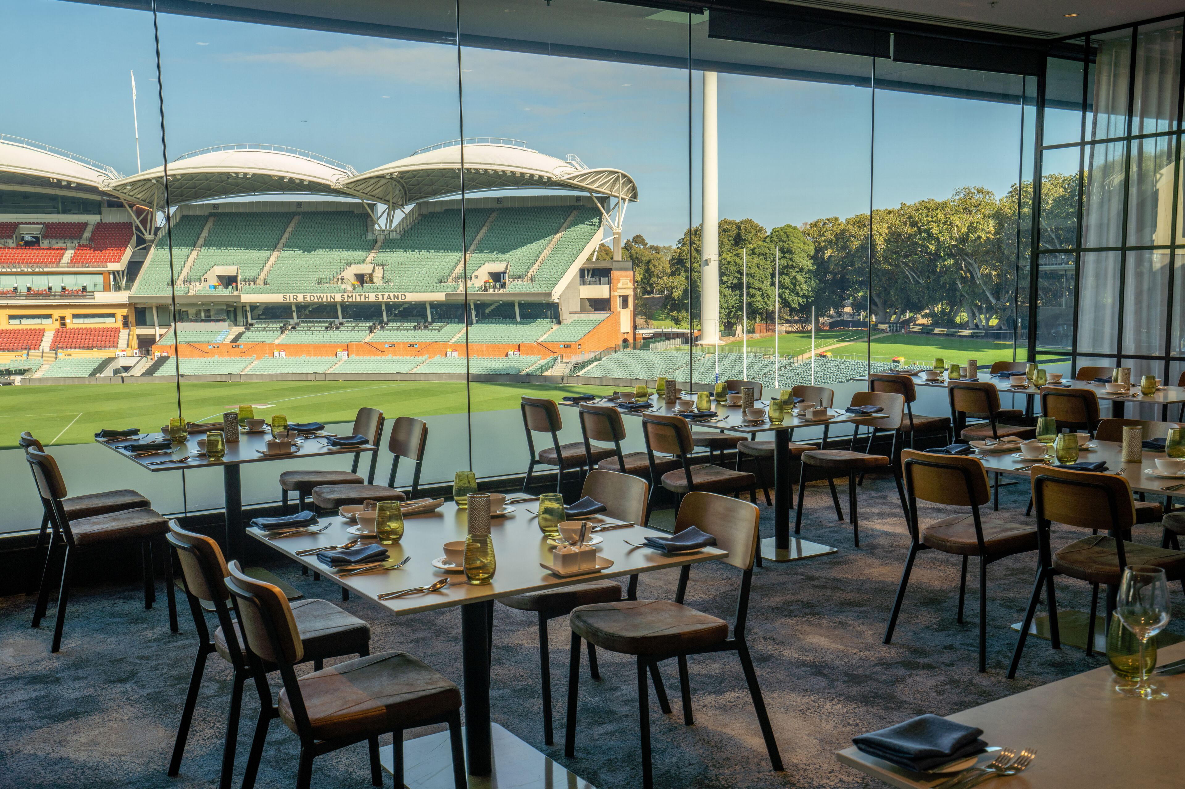 Oval Hotel at Adelaide Oval