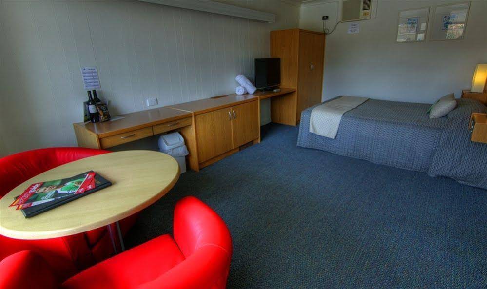 Harbour View Motel
