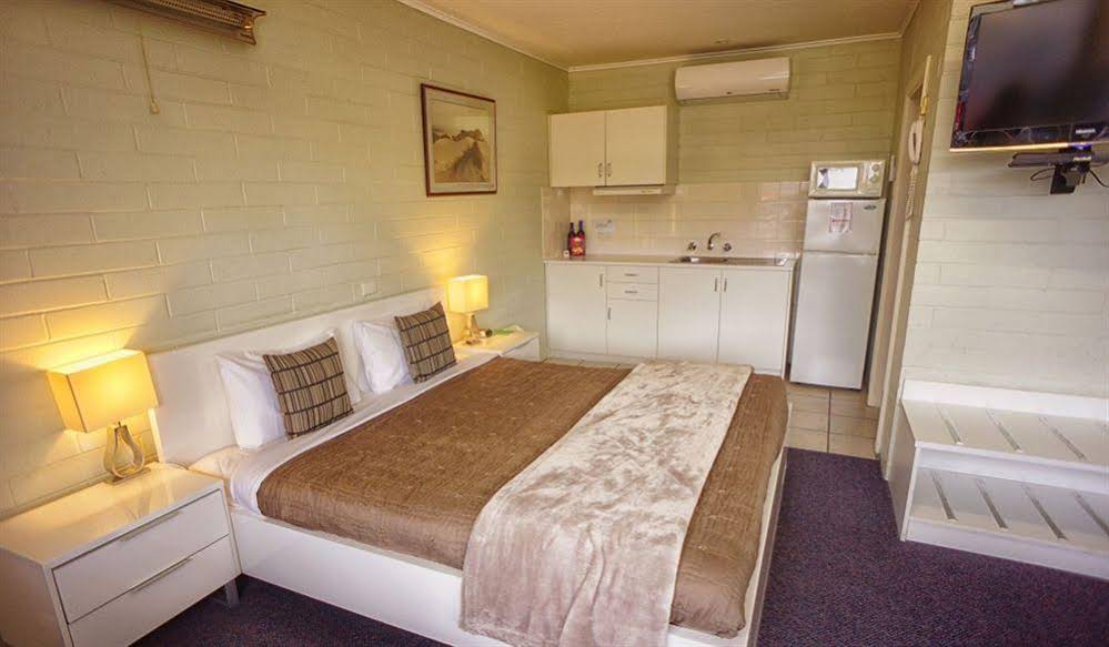 Harbour View Motel