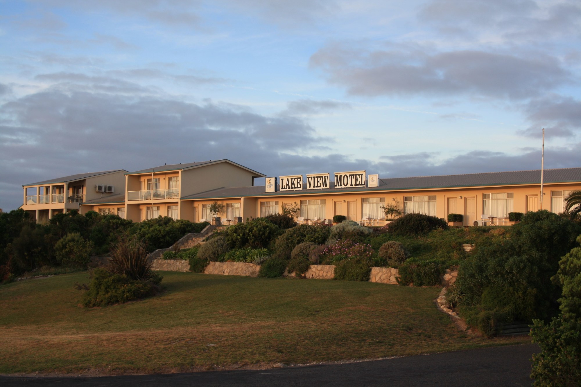 Robe Lakeview Motel & Apartments