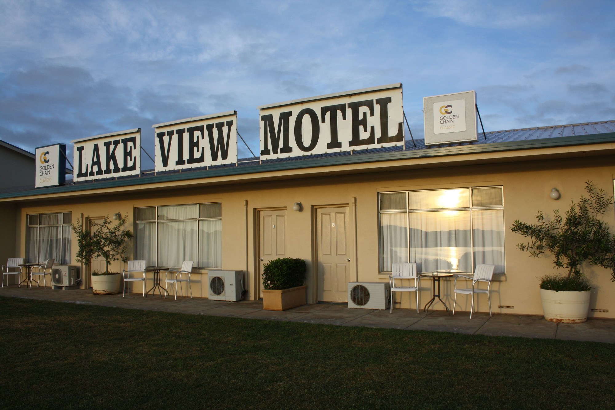 Robe Lakeview Motel & Apartments