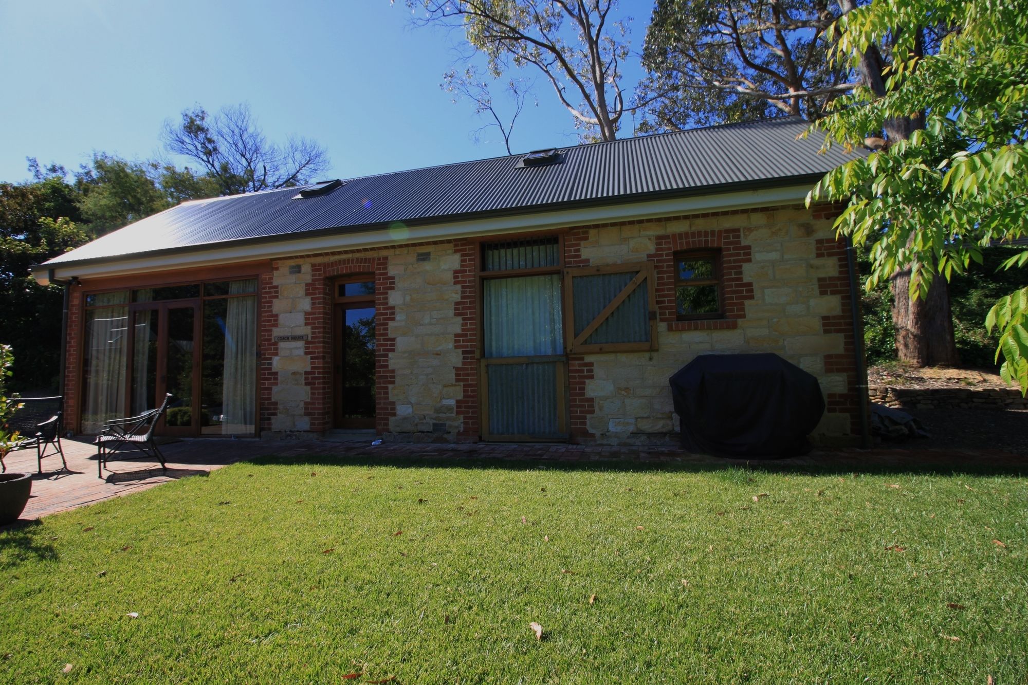 Duxton Coach House