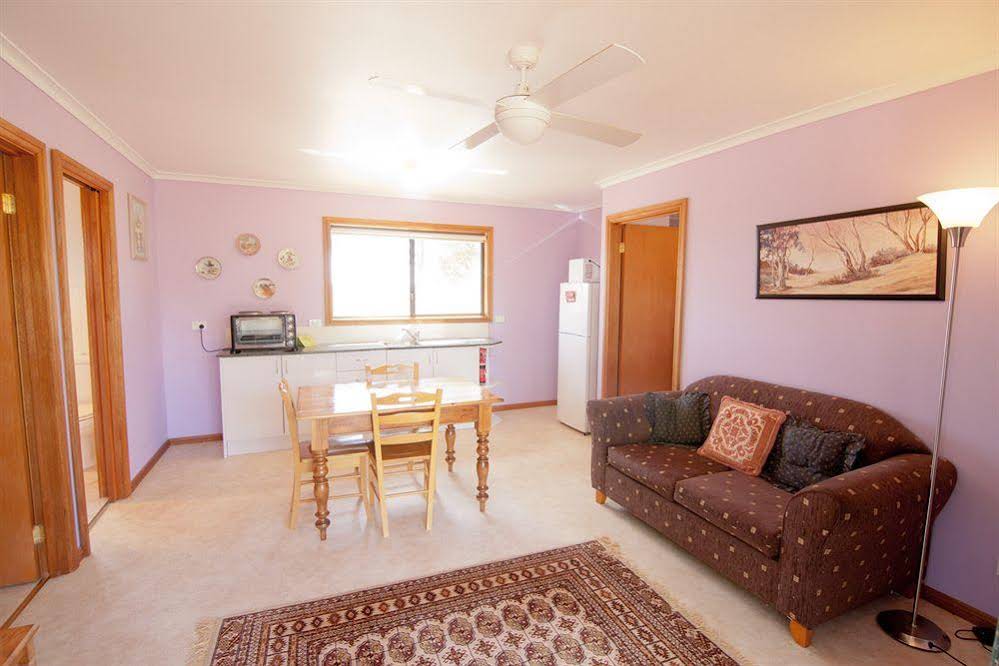 Lyrabendi Farmstay