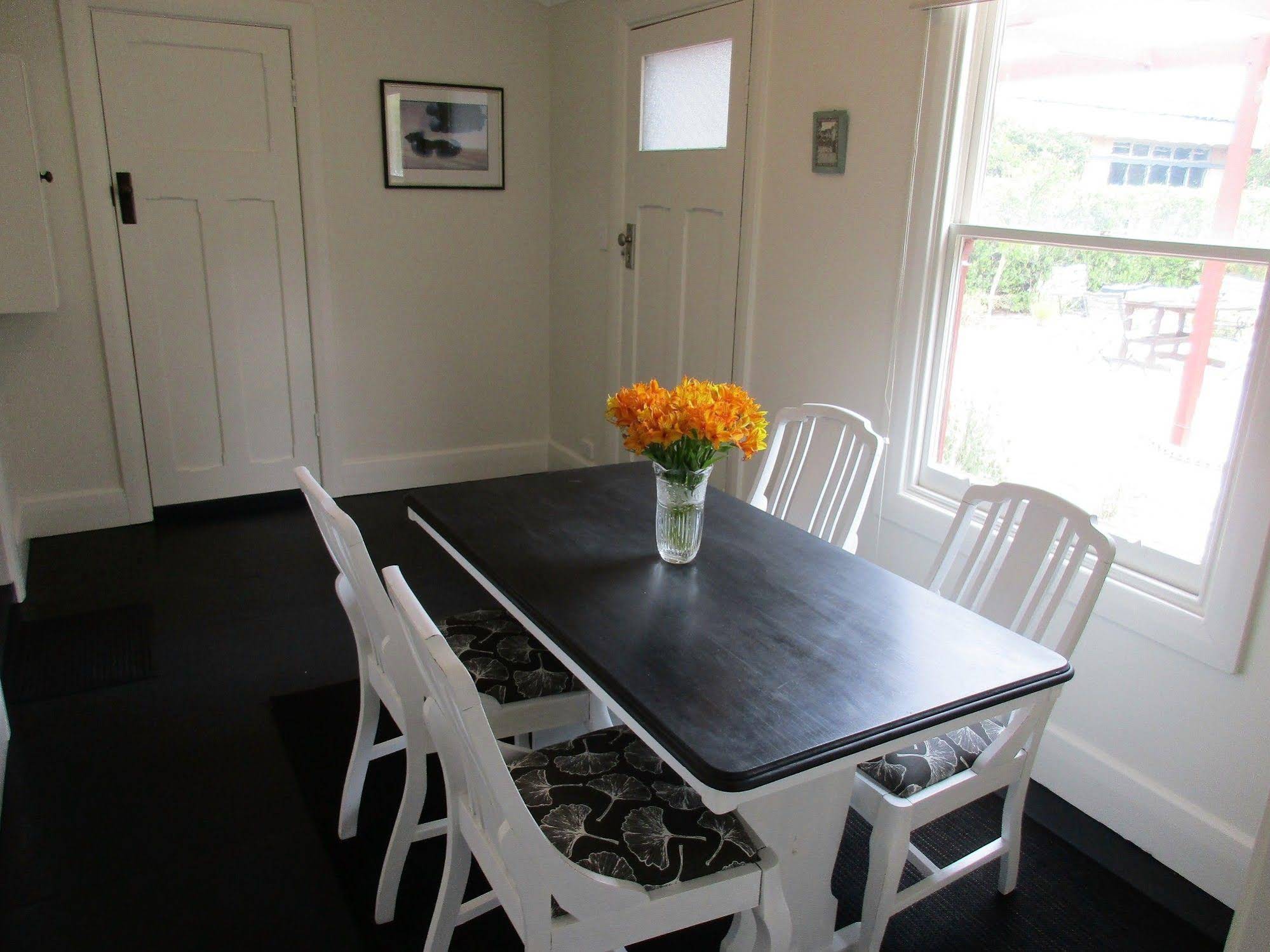 Mataro Cottage