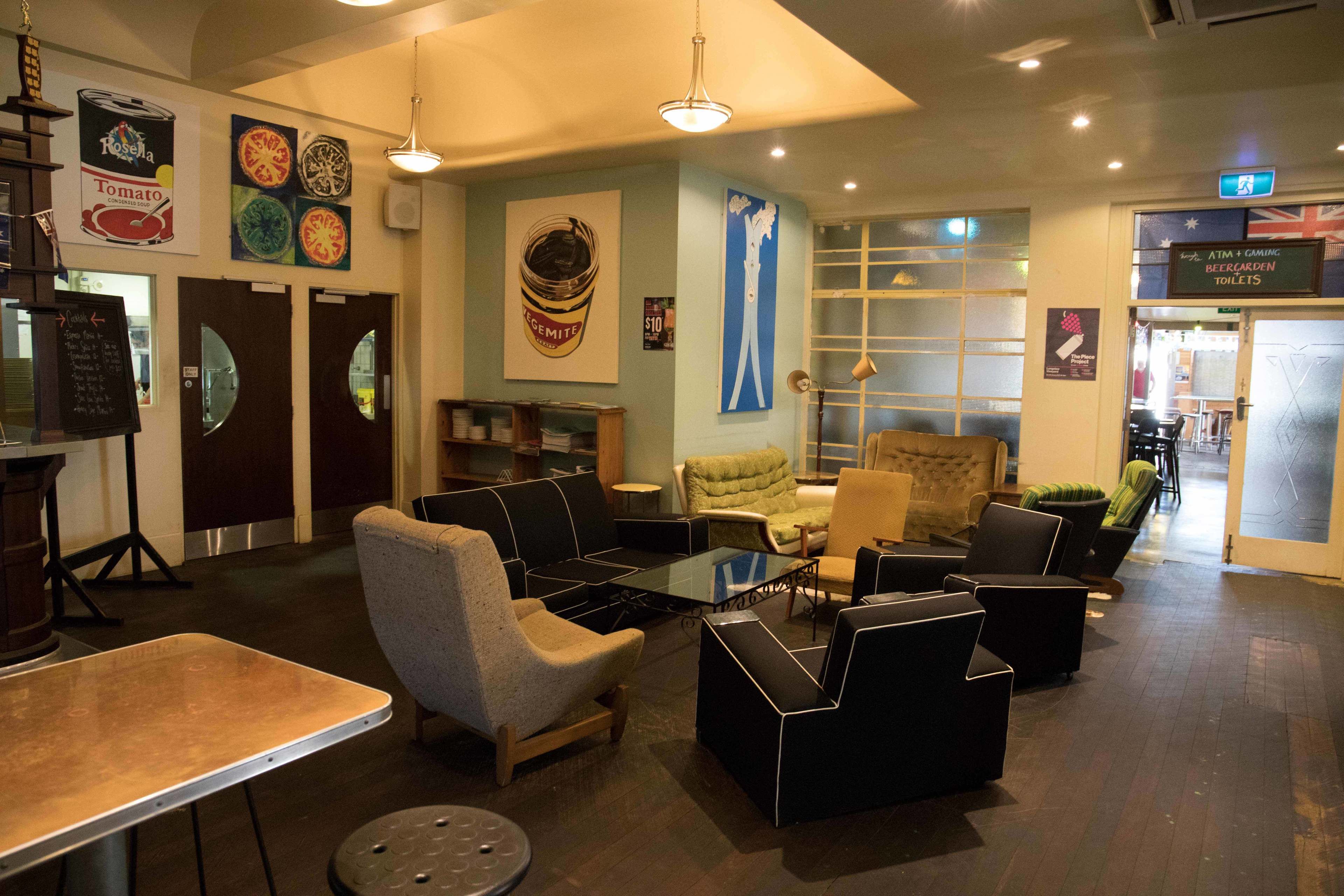 Mile End Hotel