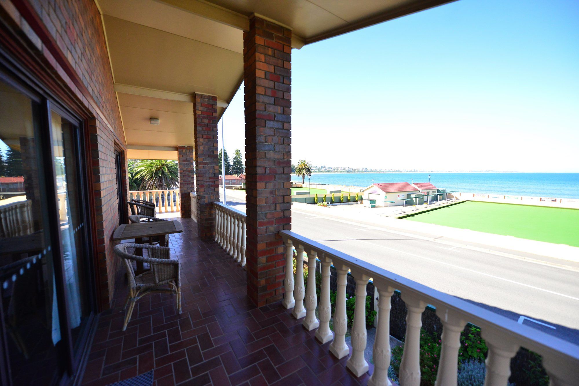 Anchorage Seafront Hotel