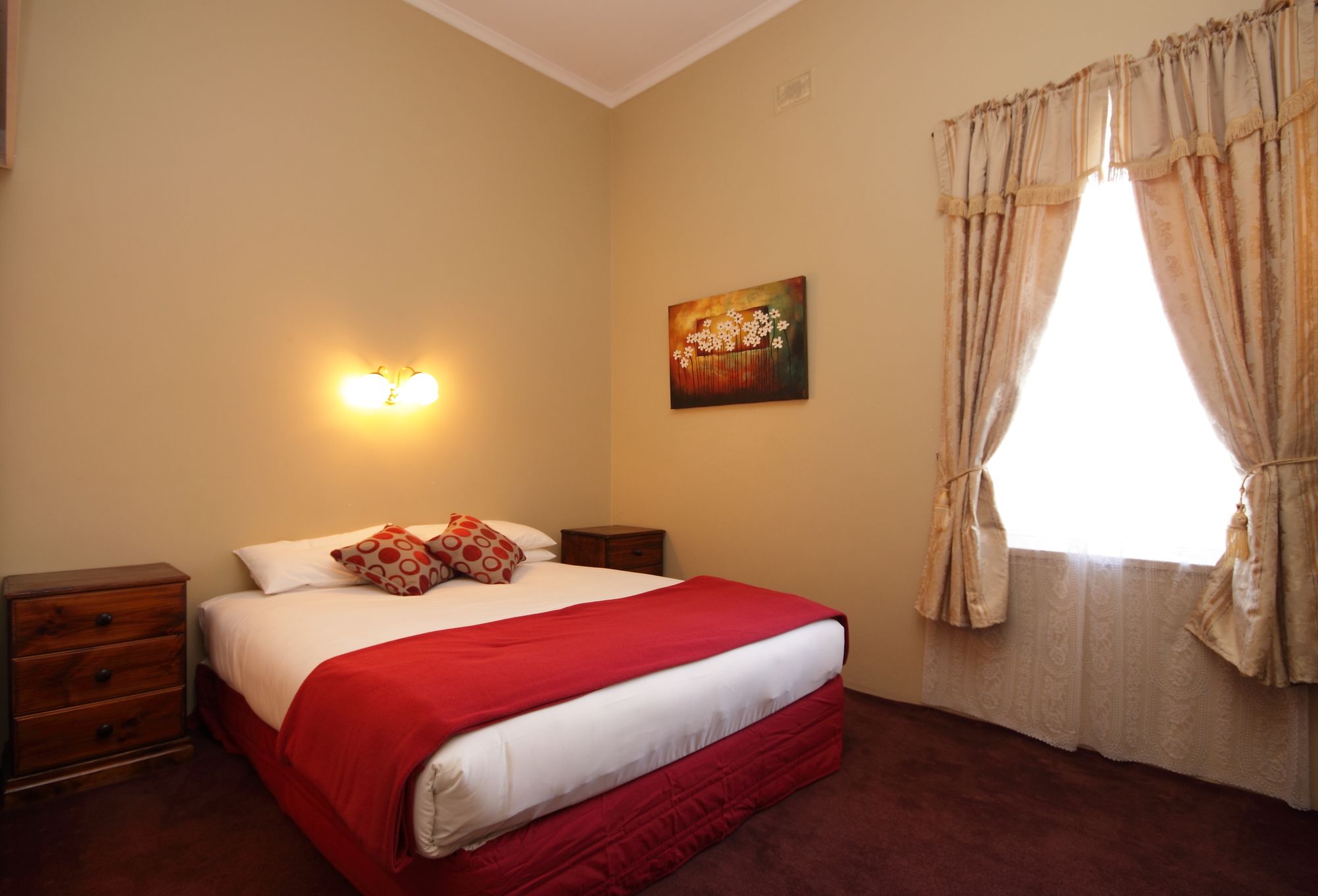 Anchorage Seafront Hotel