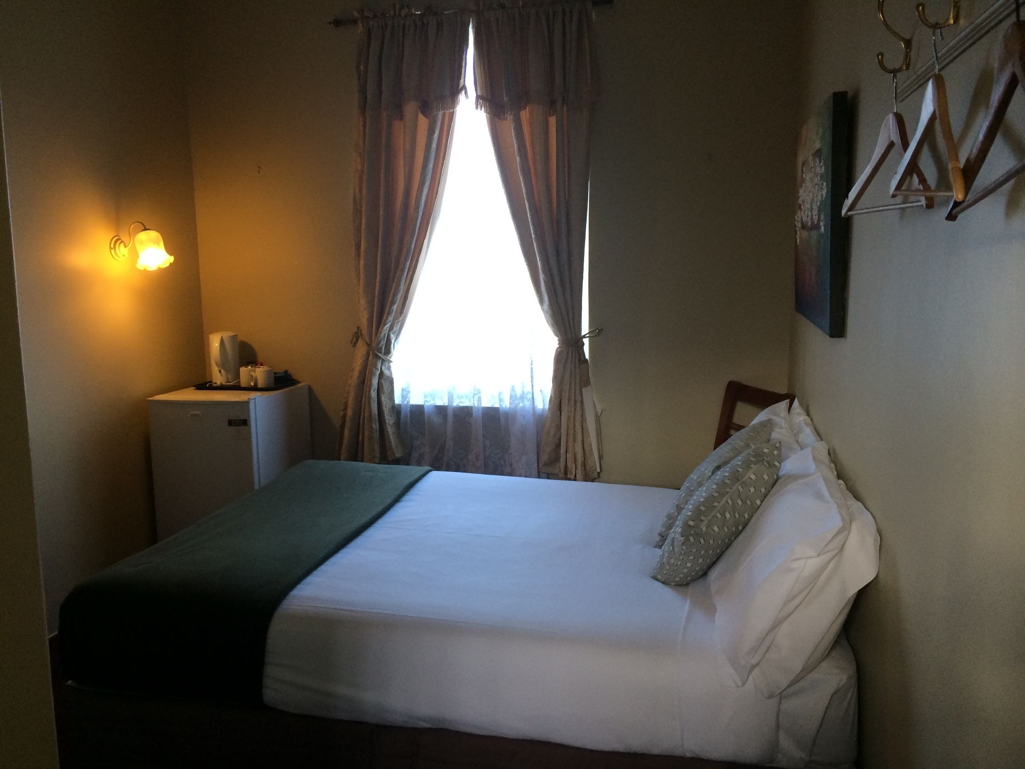 Anchorage Seafront Hotel