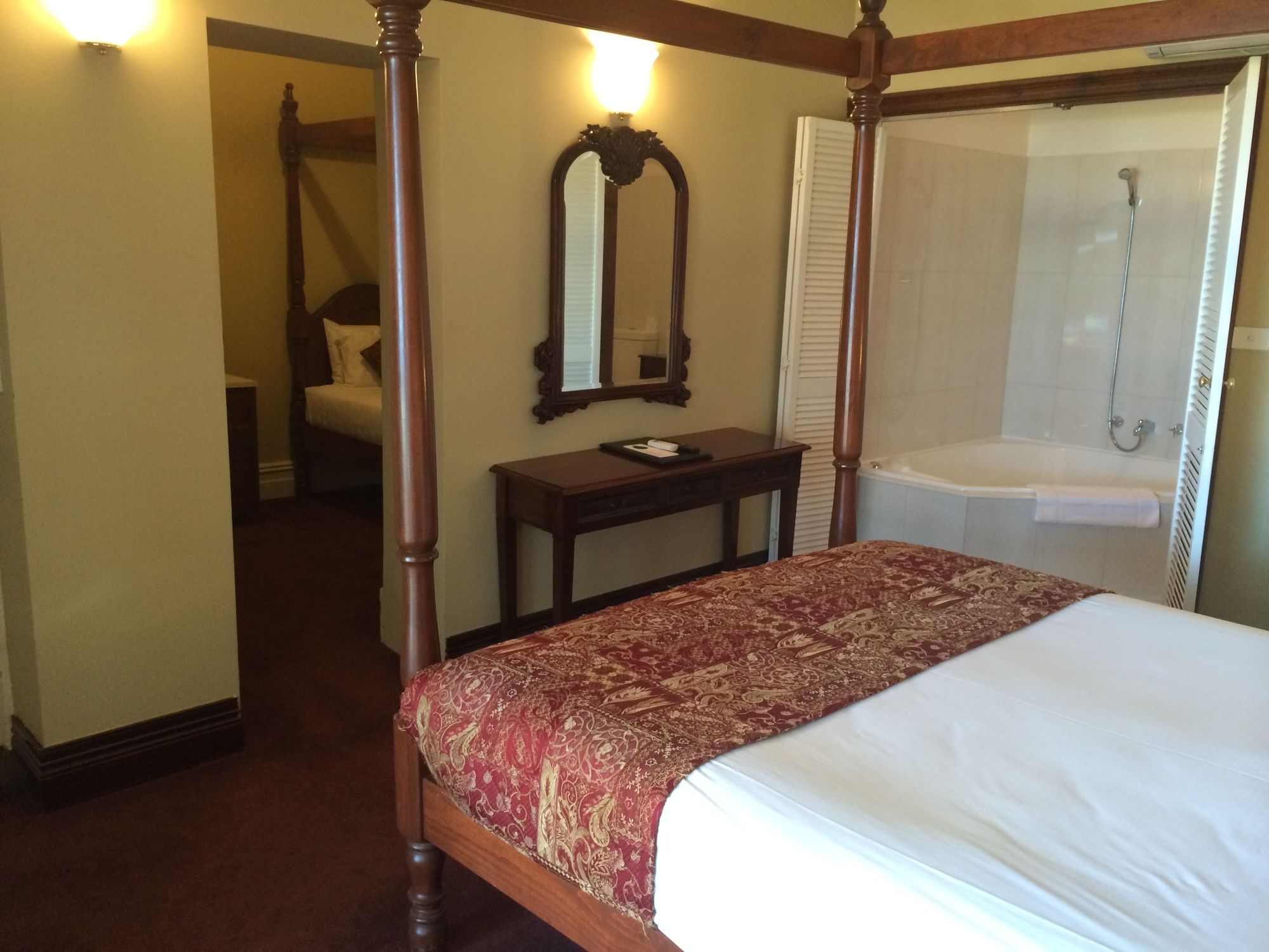 Anchorage Seafront Hotel