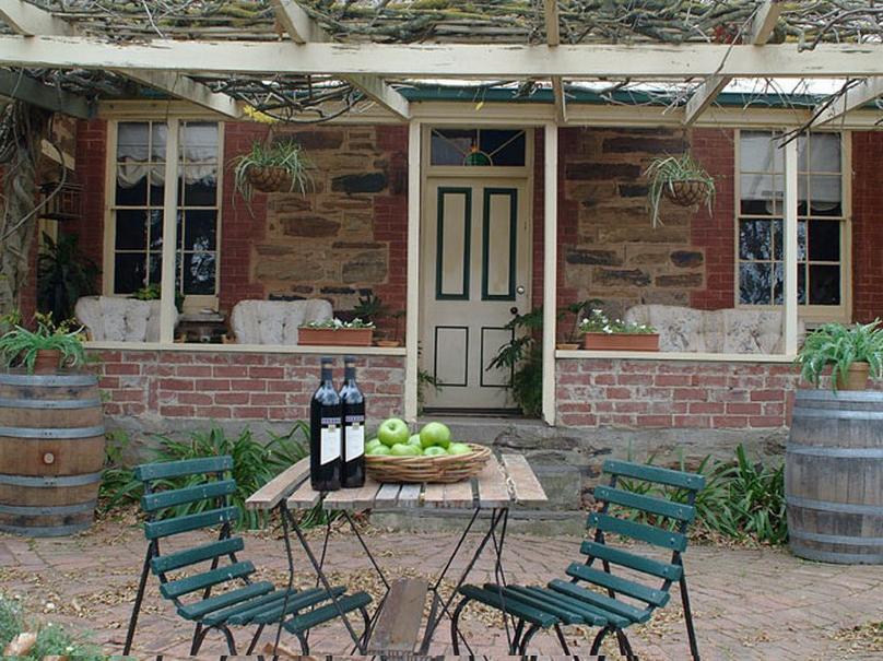 Sea & Vines Cottage