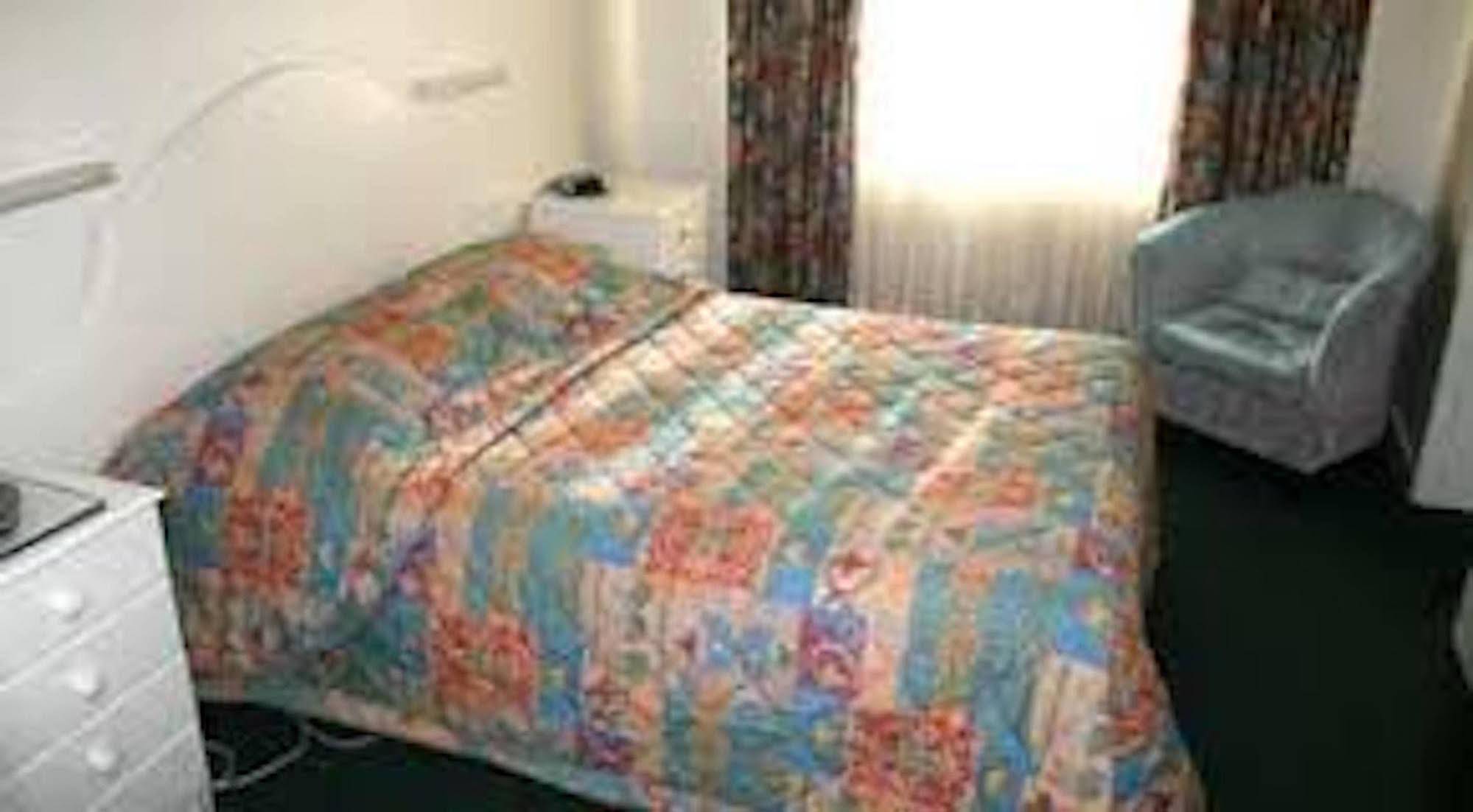 Claremont Hotel Motel