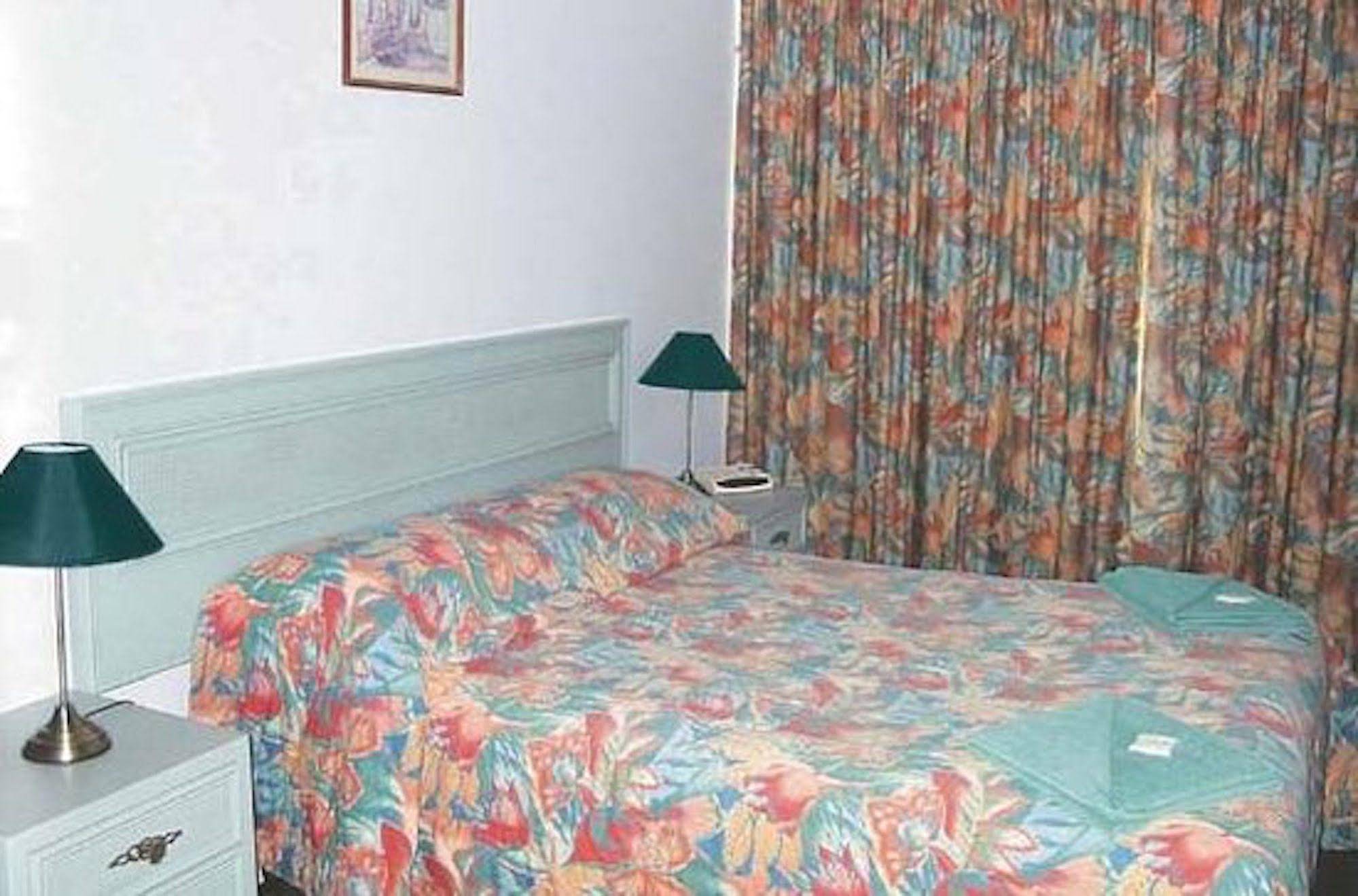 Claremont Hotel Motel