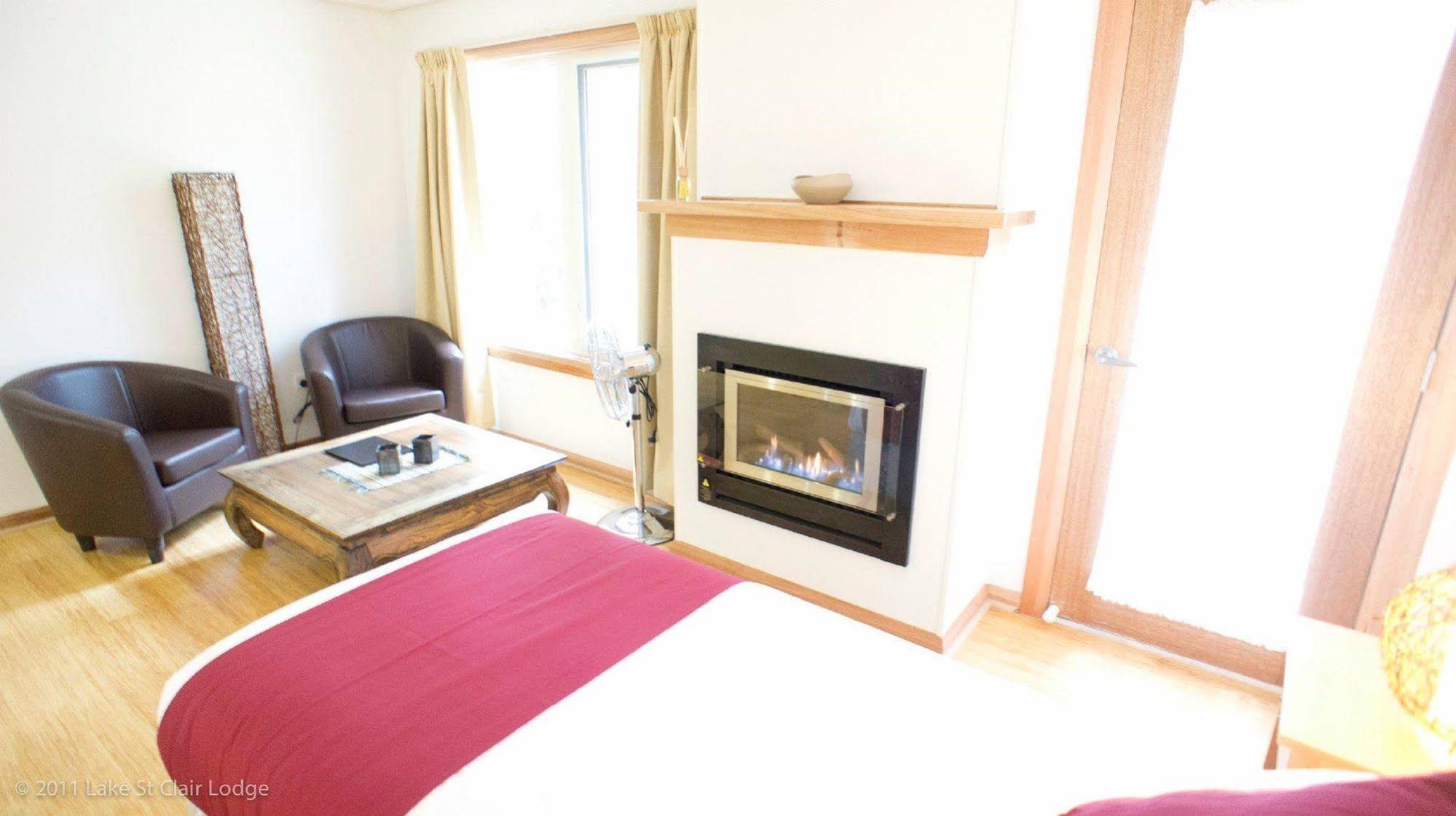 Lake St. Clair Lodge