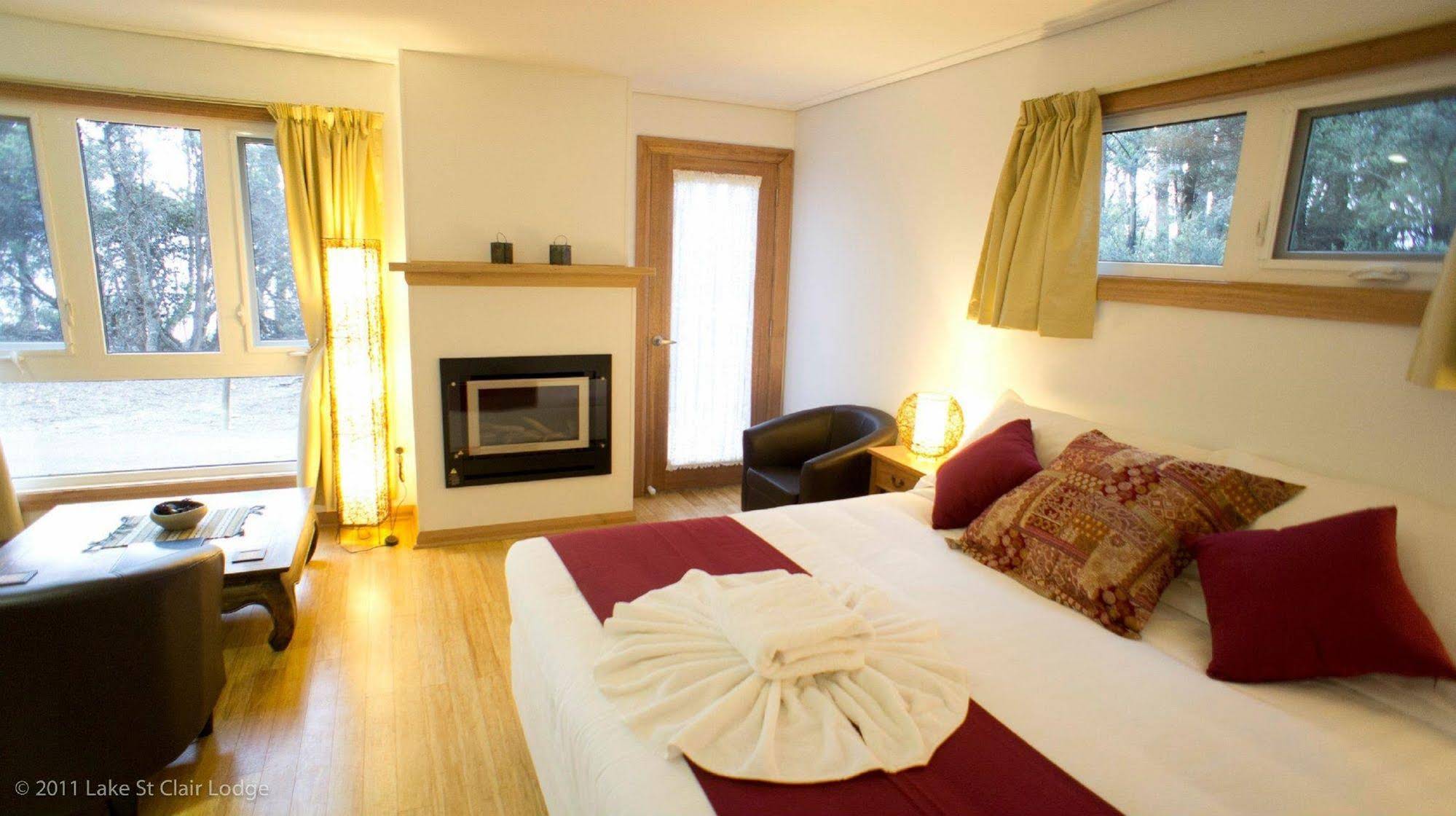 Lake St. Clair Lodge