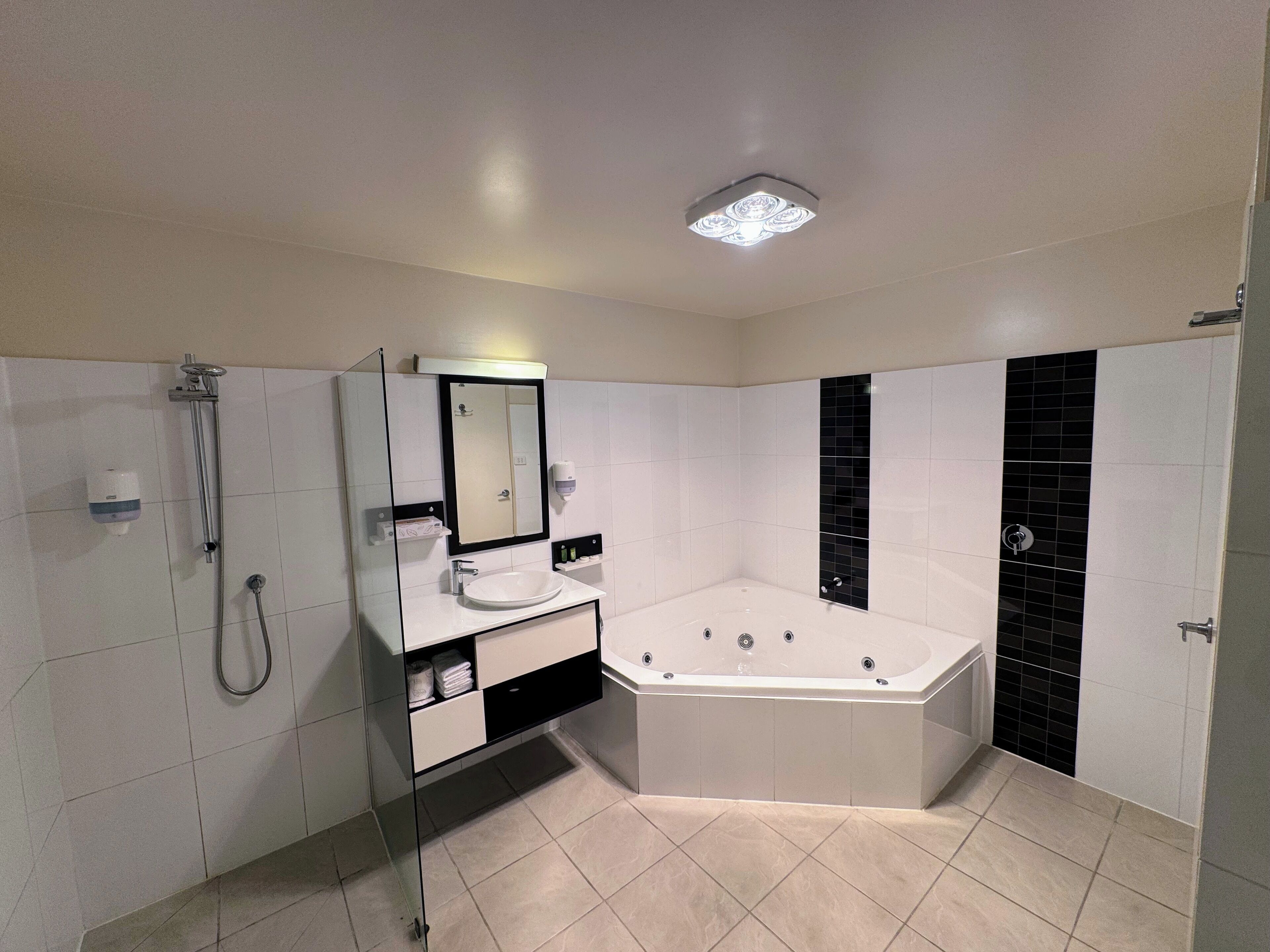 Lufra Hotel & Apartments