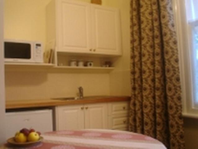 Huonville Guesthouse