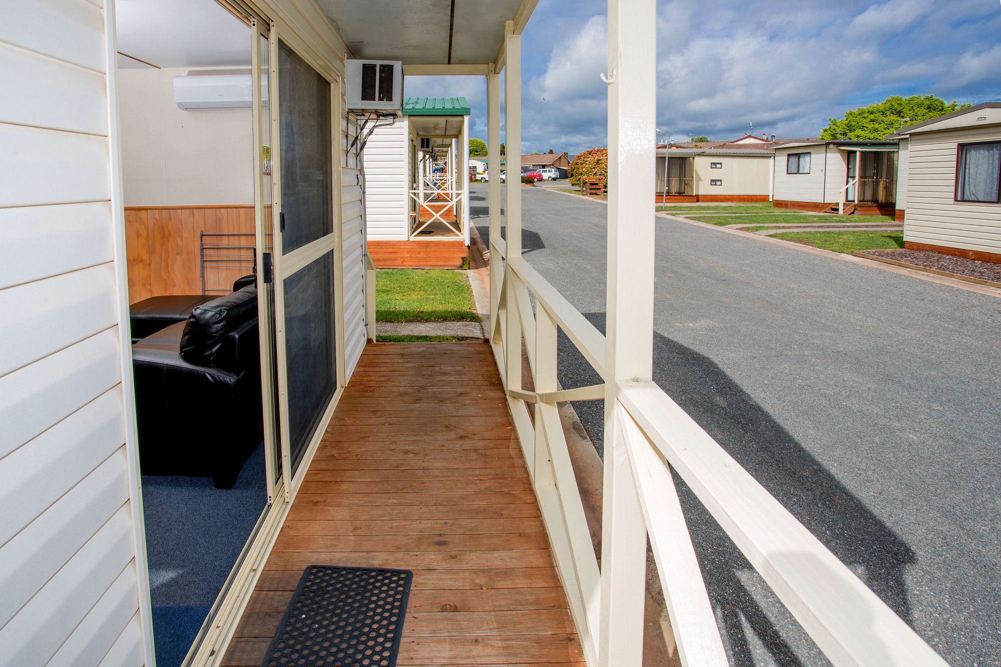 Hadspen Holiday & Caravan Park