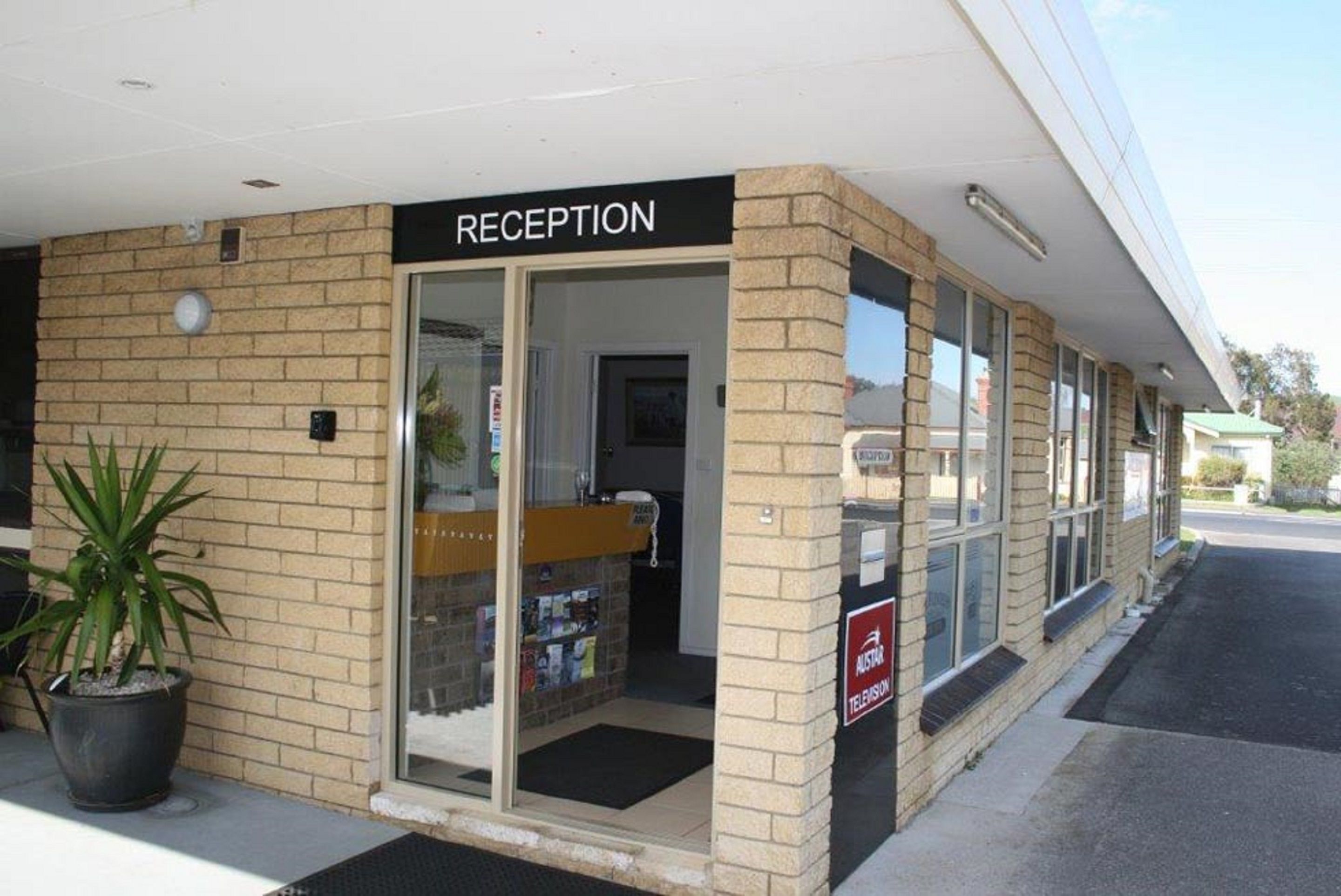 Seasonal South Motel & Function Centre