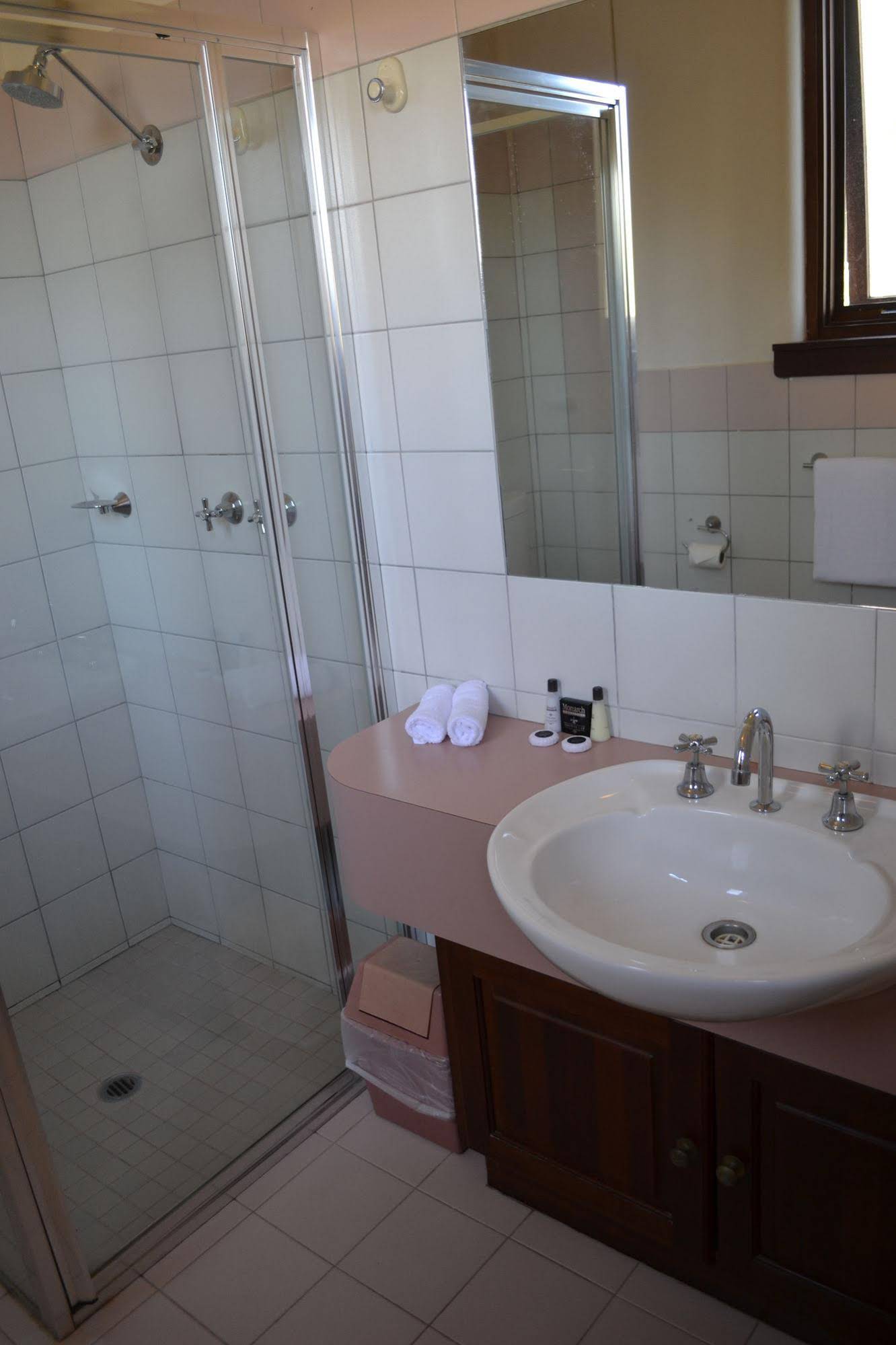 Sunnymead Hotel