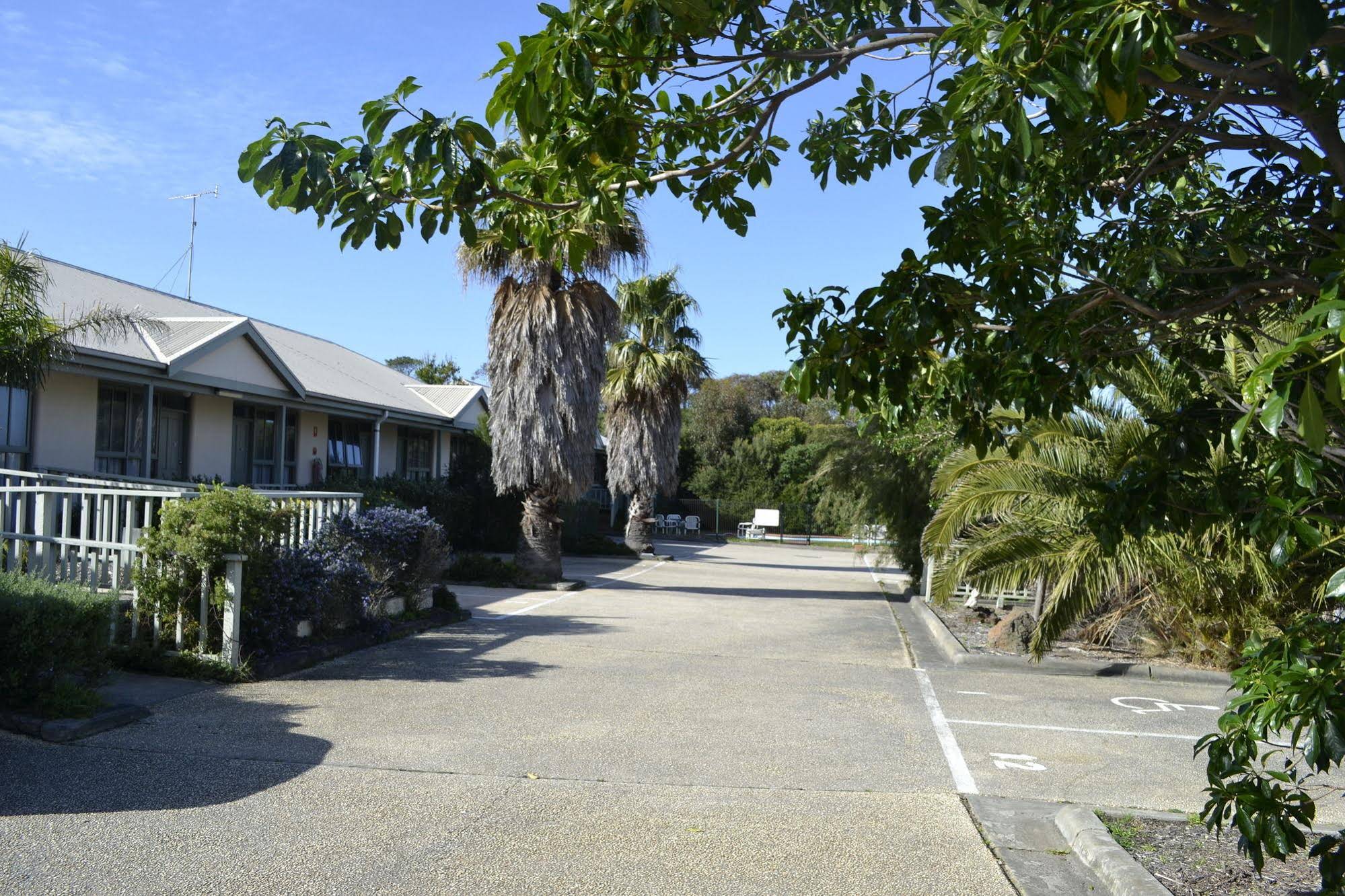Sunnymead Hotel