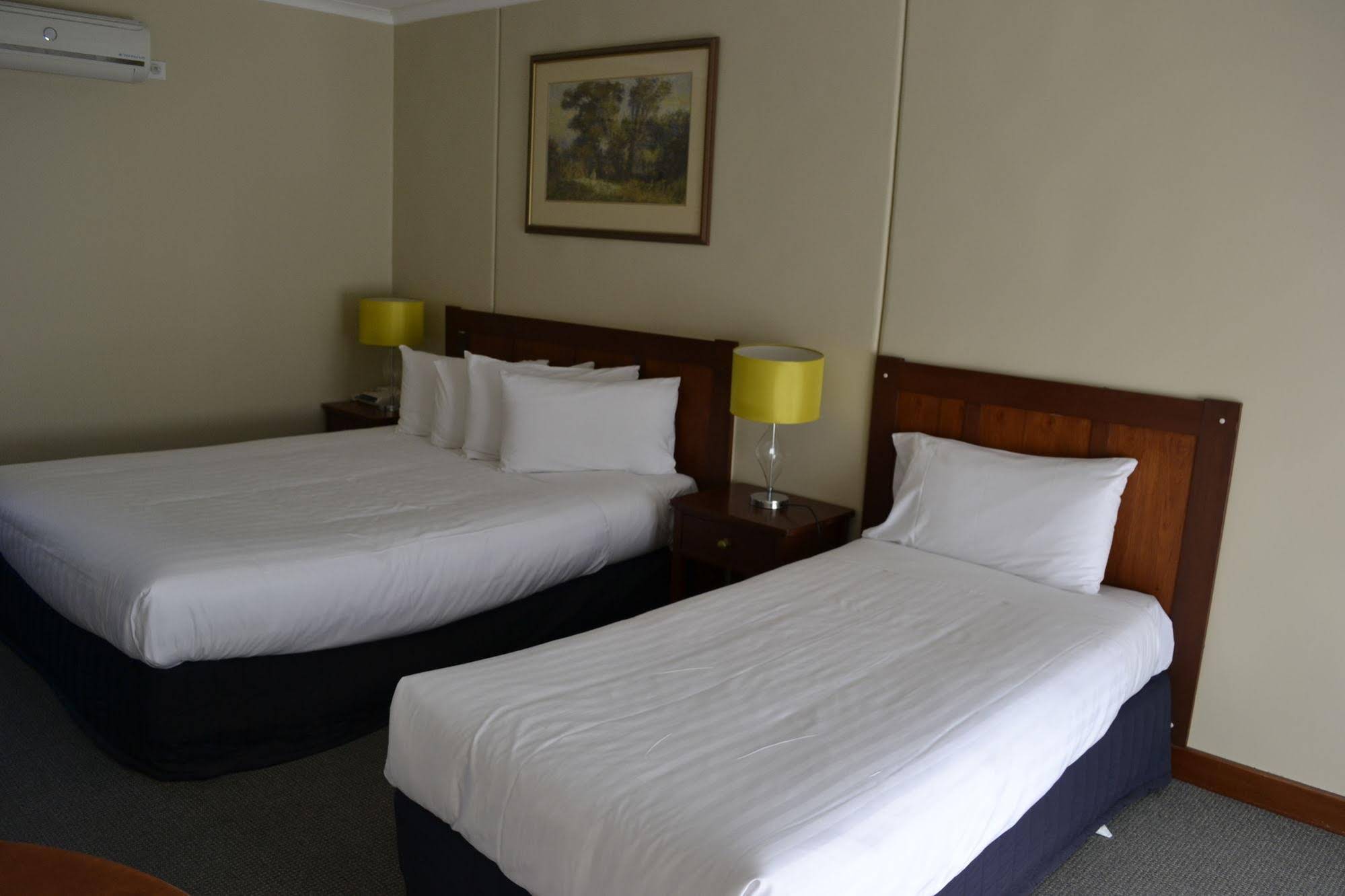 Sunnymead Hotel